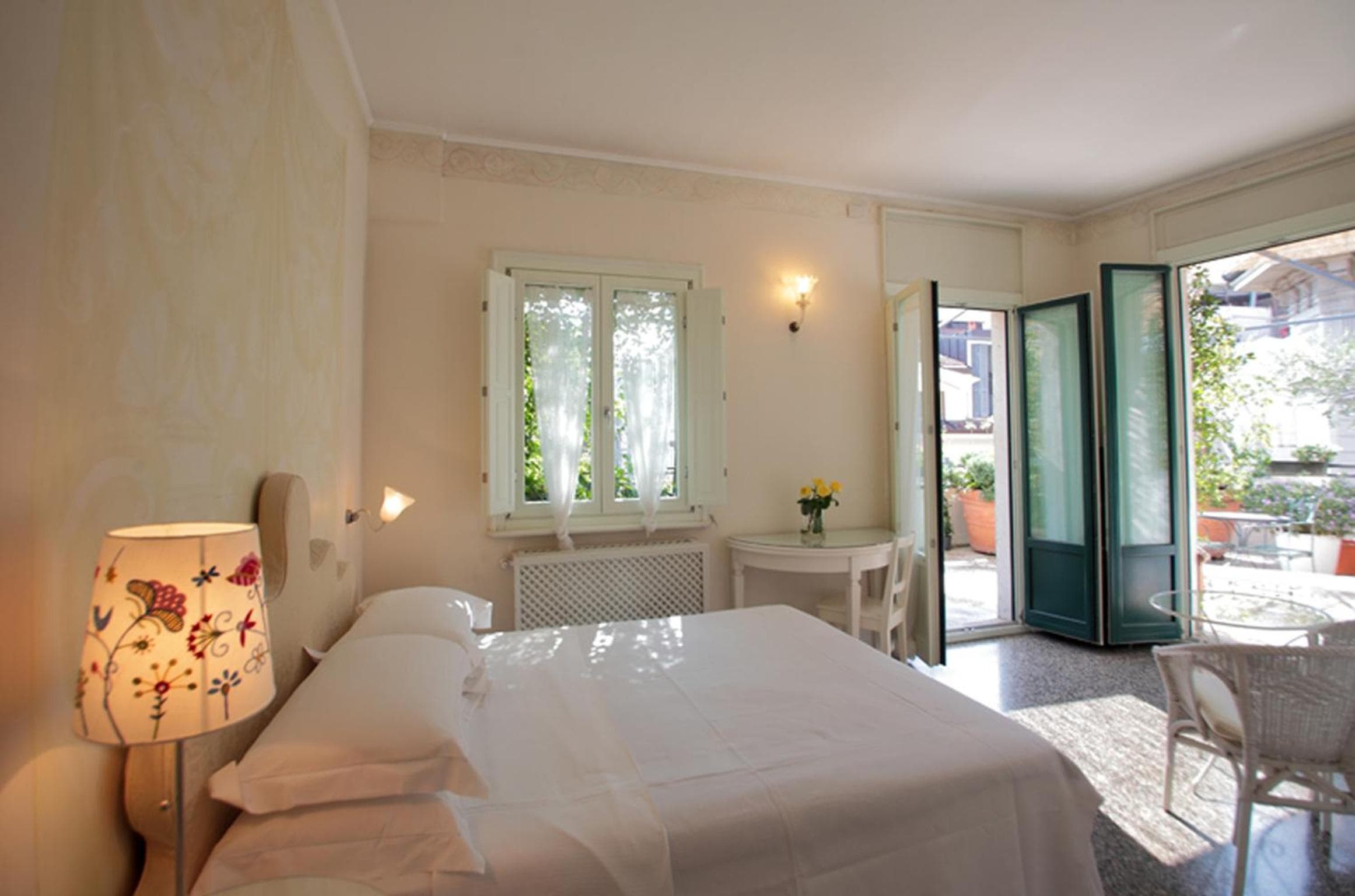 Antica Locanda Dei Mercanti — 24