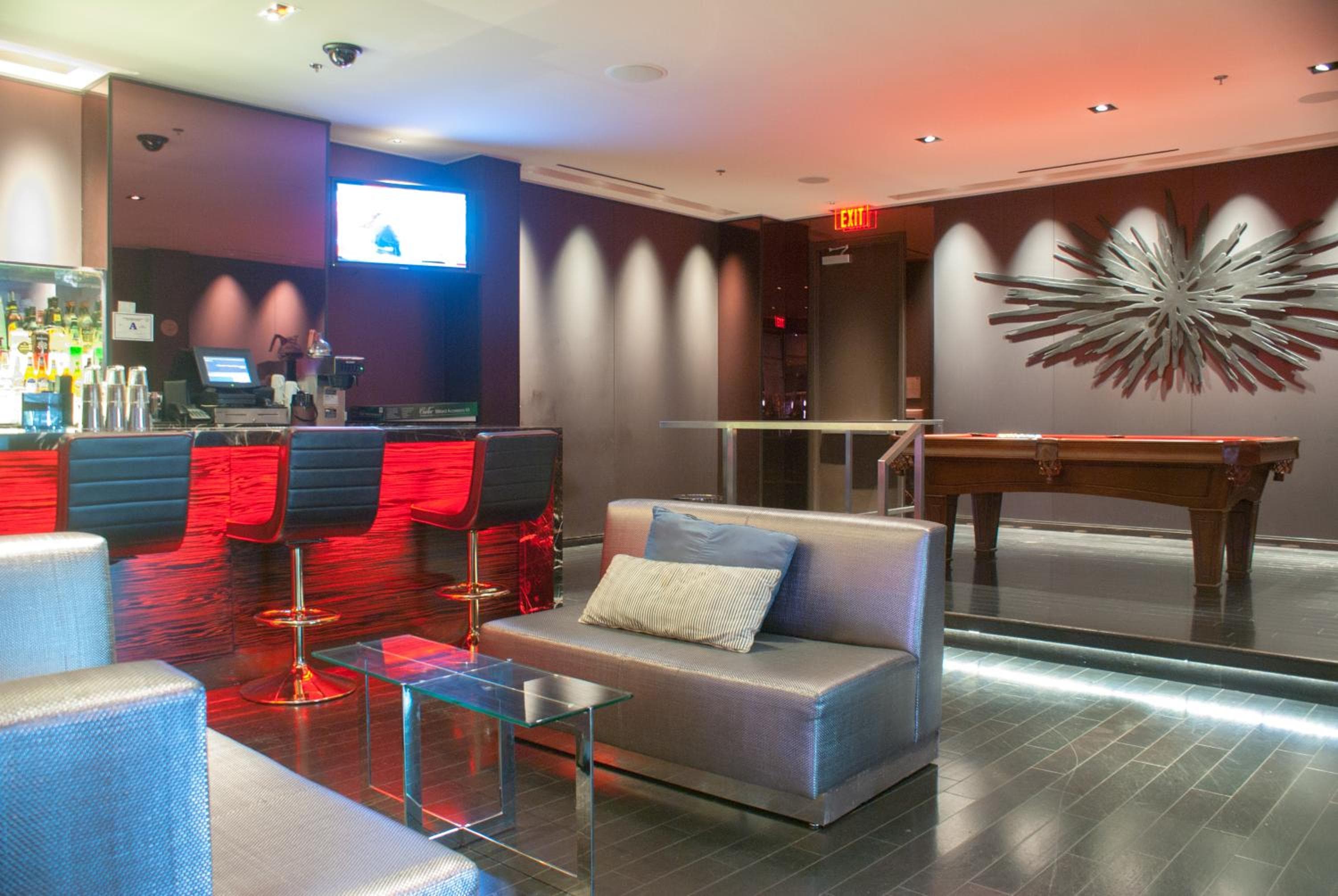Palms Place Hotel and Spa — 4