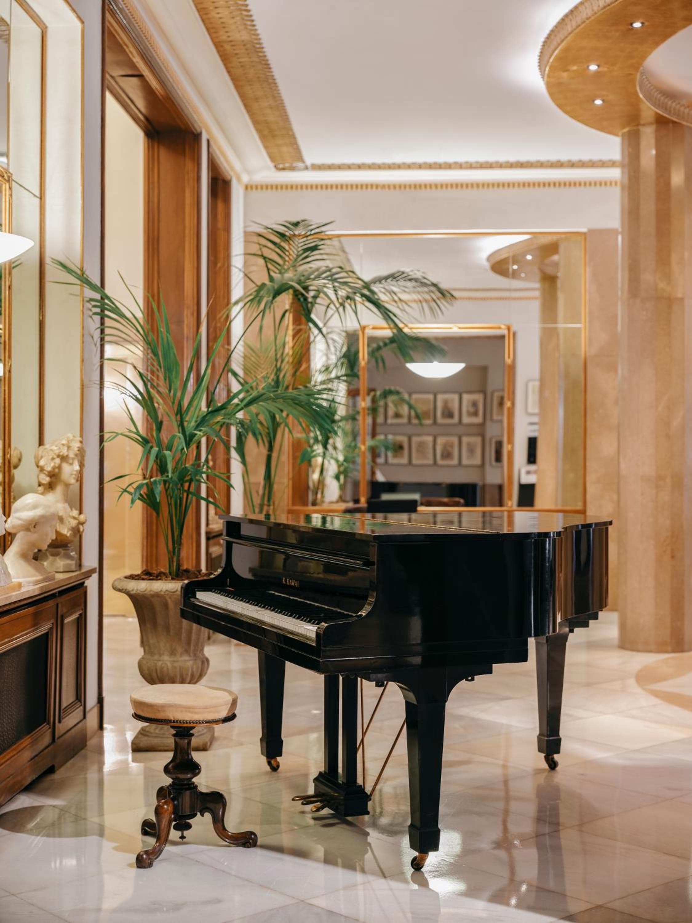 Hotel Astoria — 14