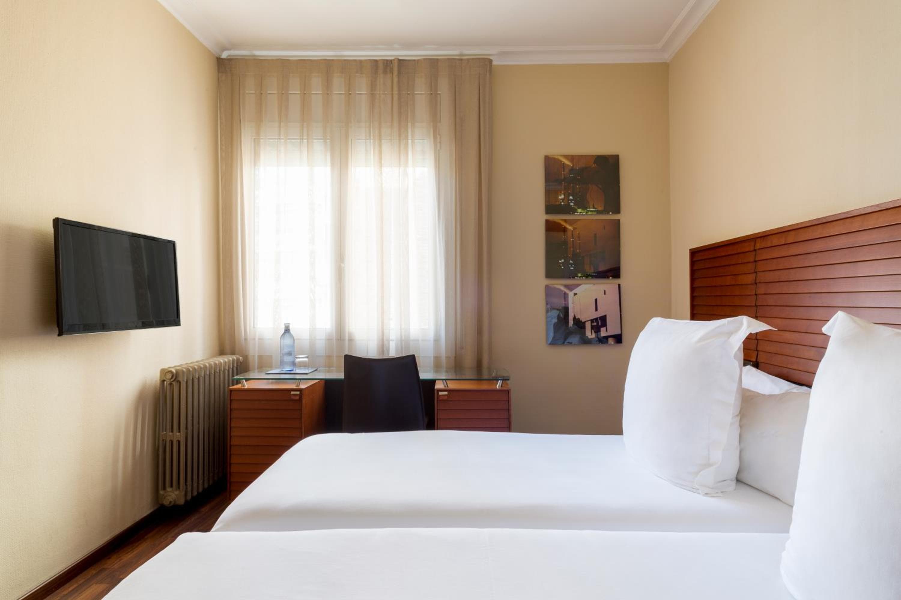 Hotel Astoria — 6