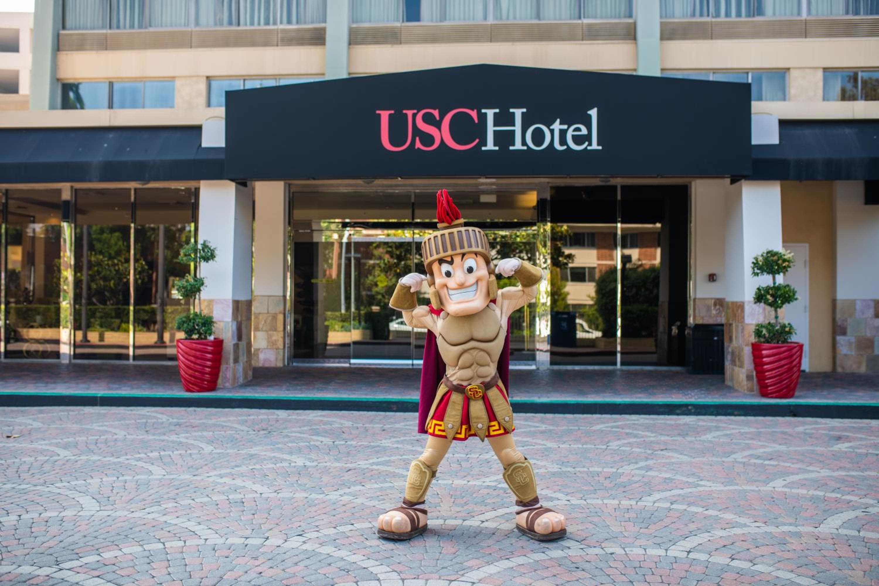 USC Hotel — 10