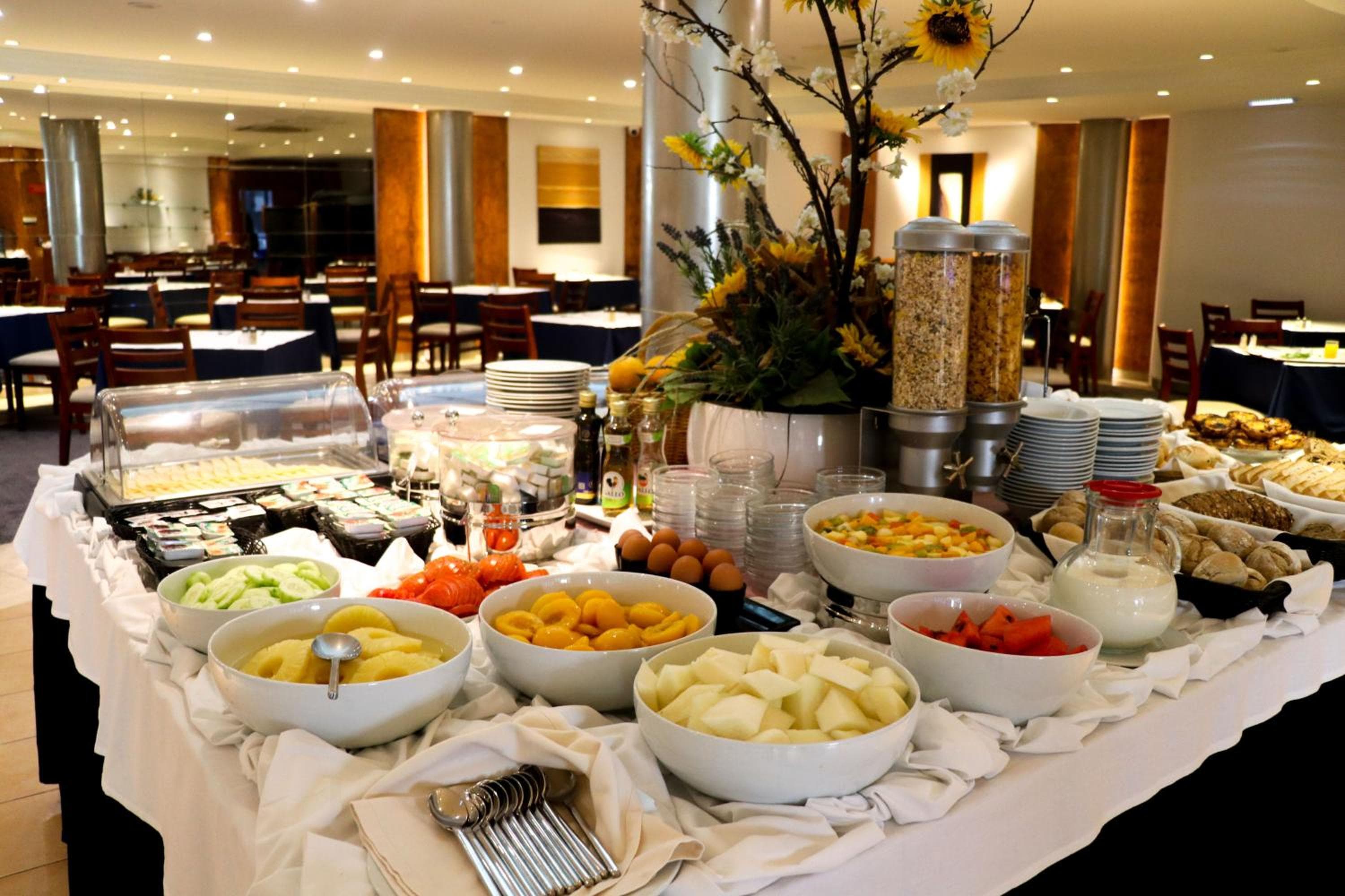 Hotel Travel Park Lissabon — 21