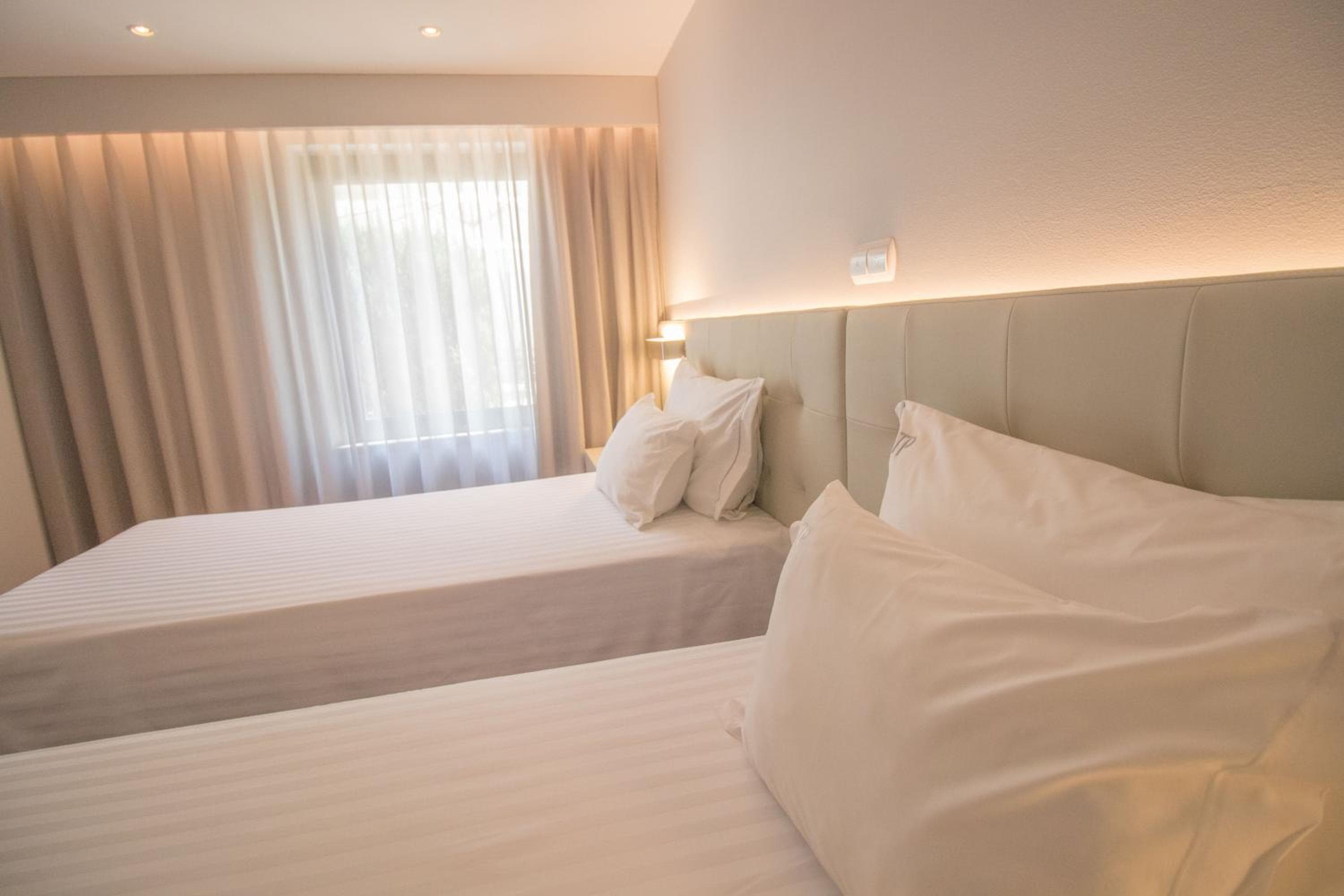 Hotel Travel Park Lissabon — 10