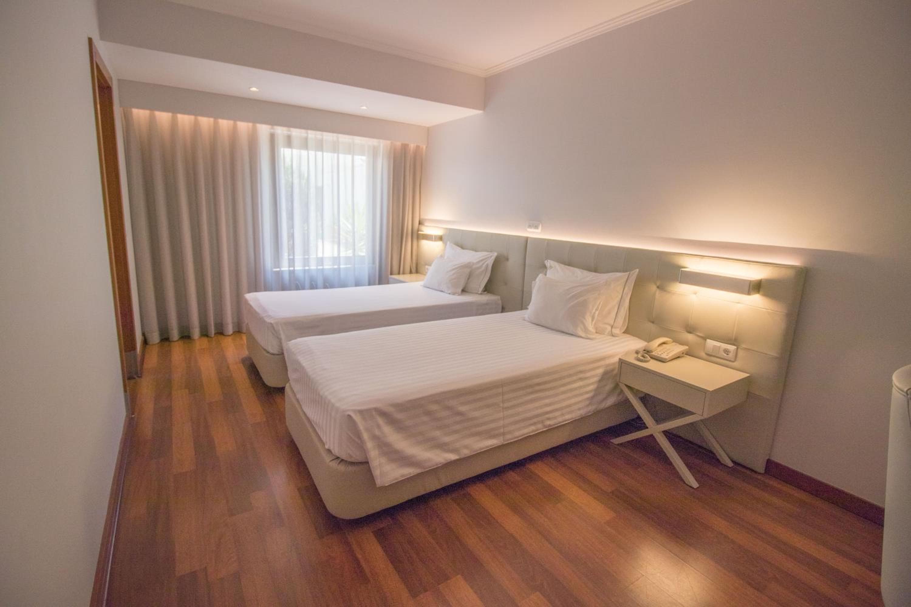Hotel Travel Park Lissabon — 8