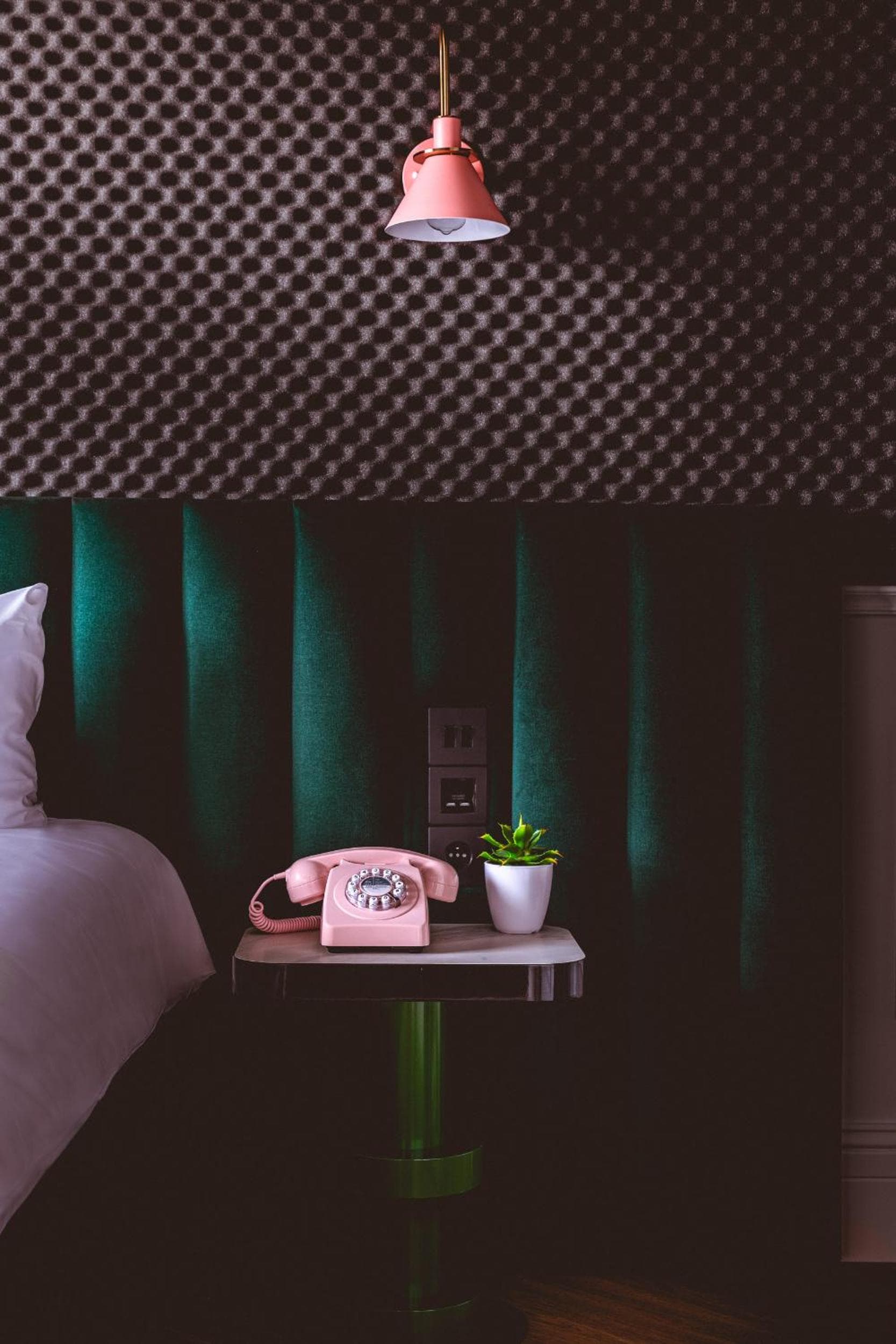 El Hotel ReMIX — 11