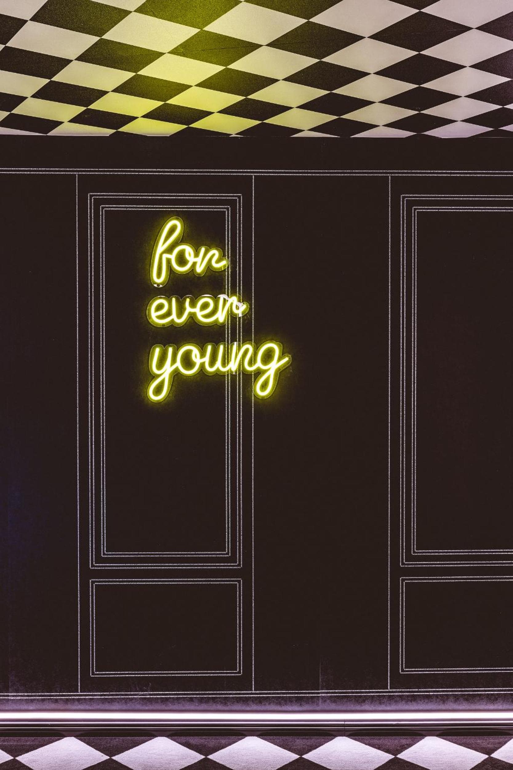 El Hotel ReMIX — 29