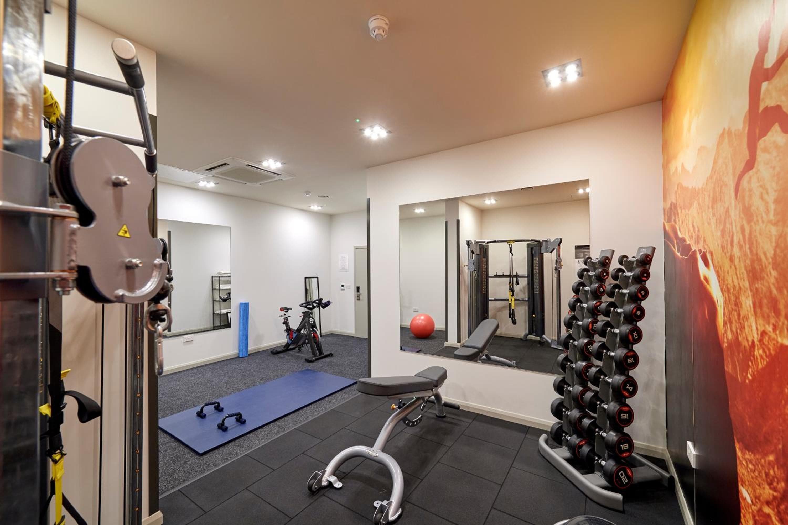 Hotel Lodge - Putney — 13