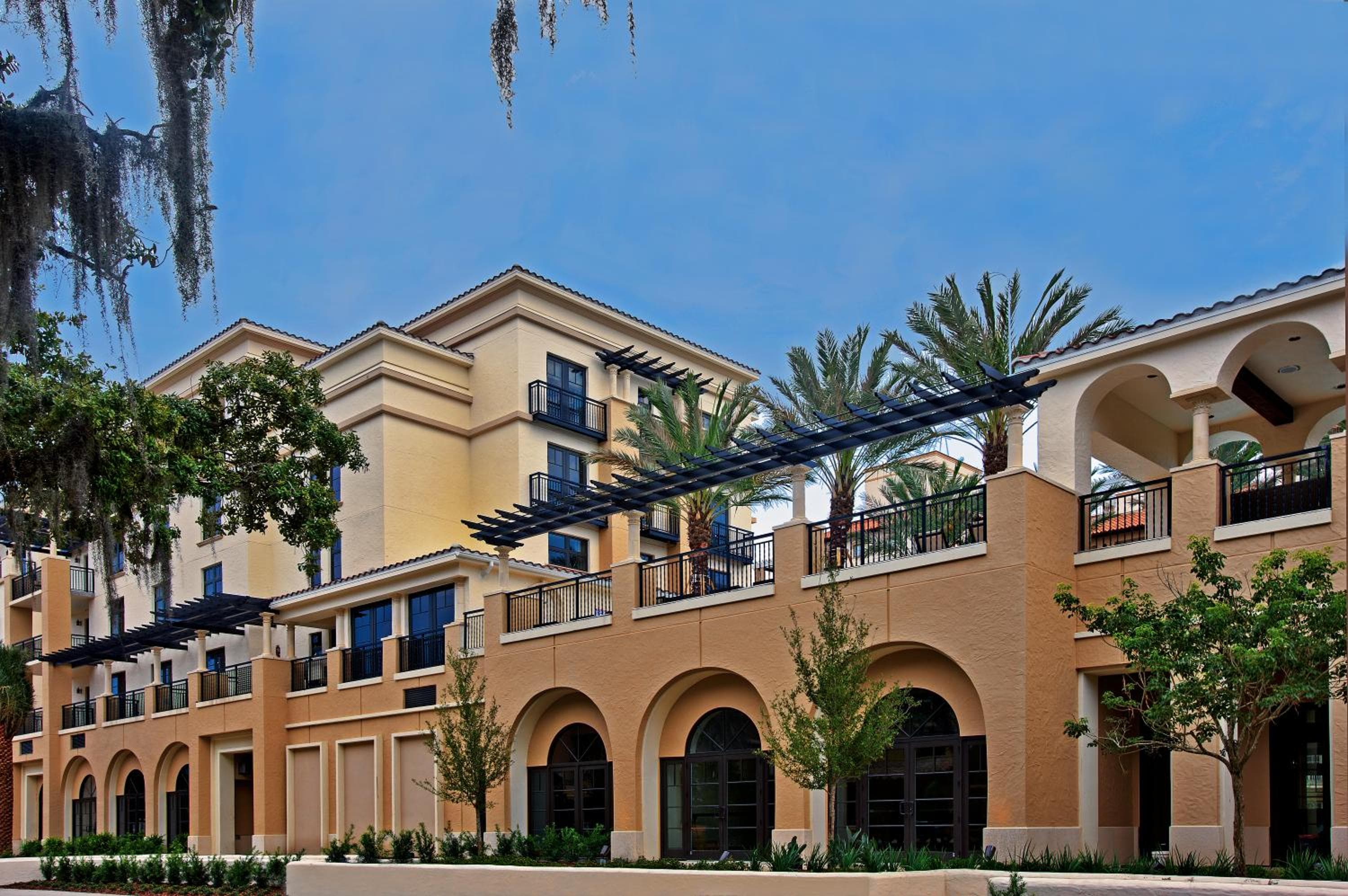El Alfond Inn — 1