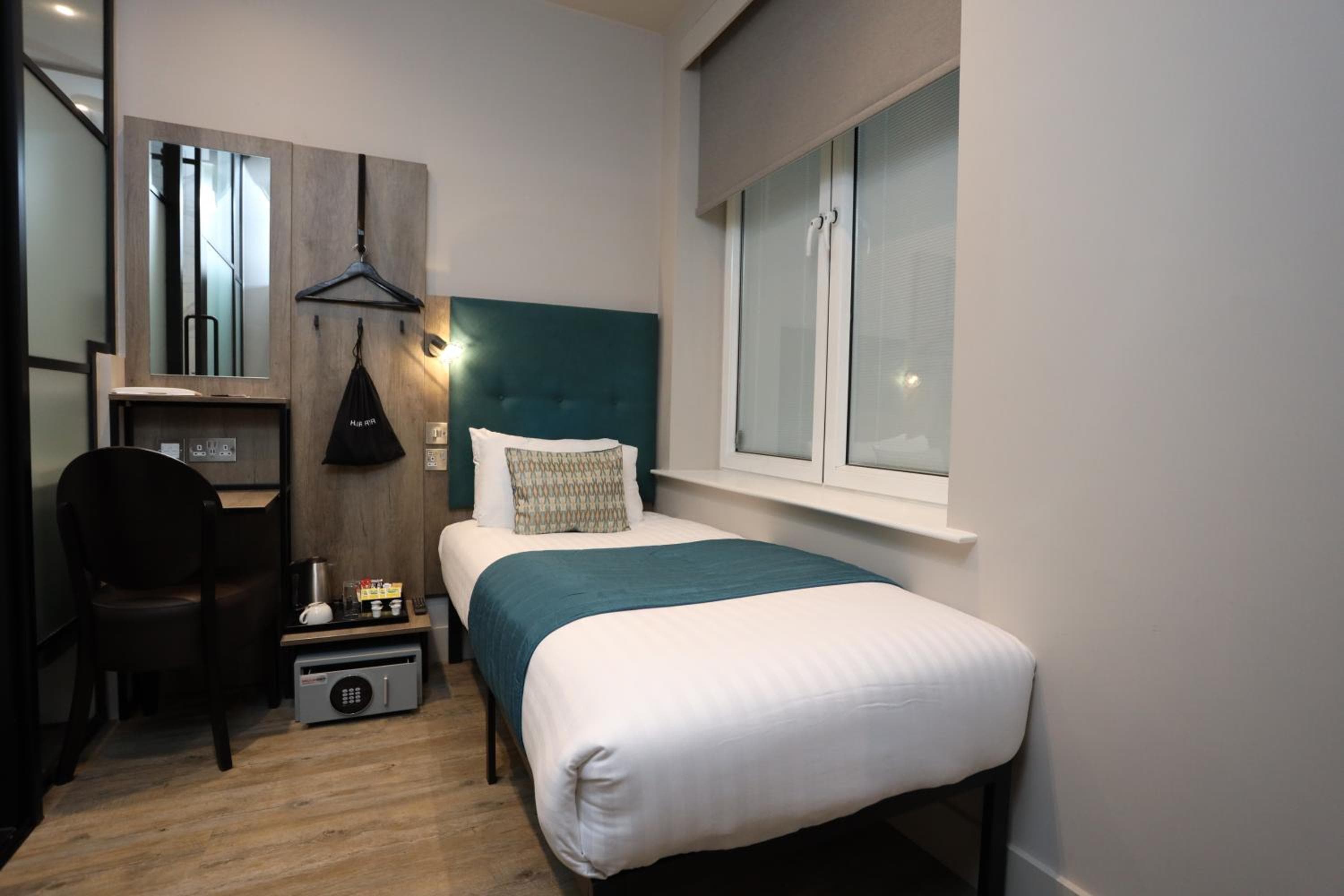 Euston Square Hotel — 29