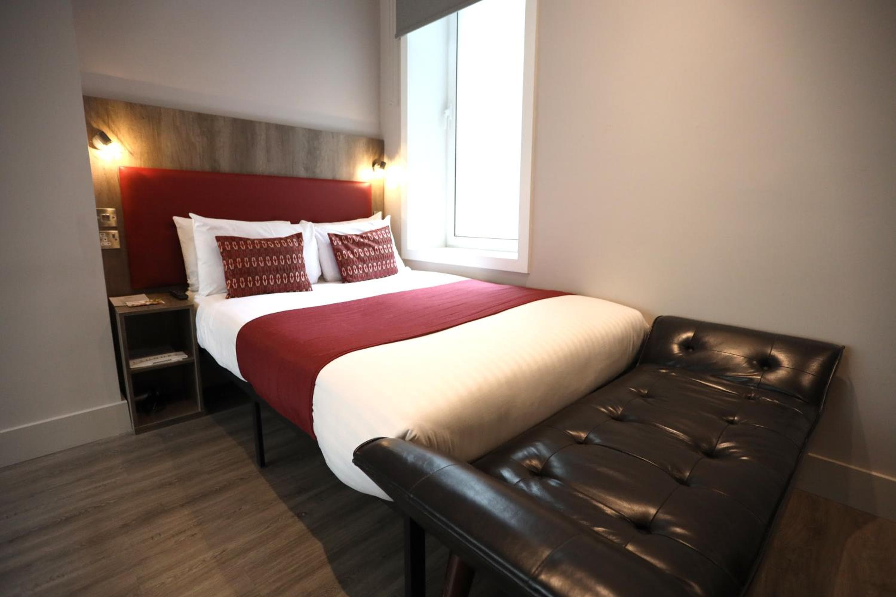 Euston Square Hotel — 8