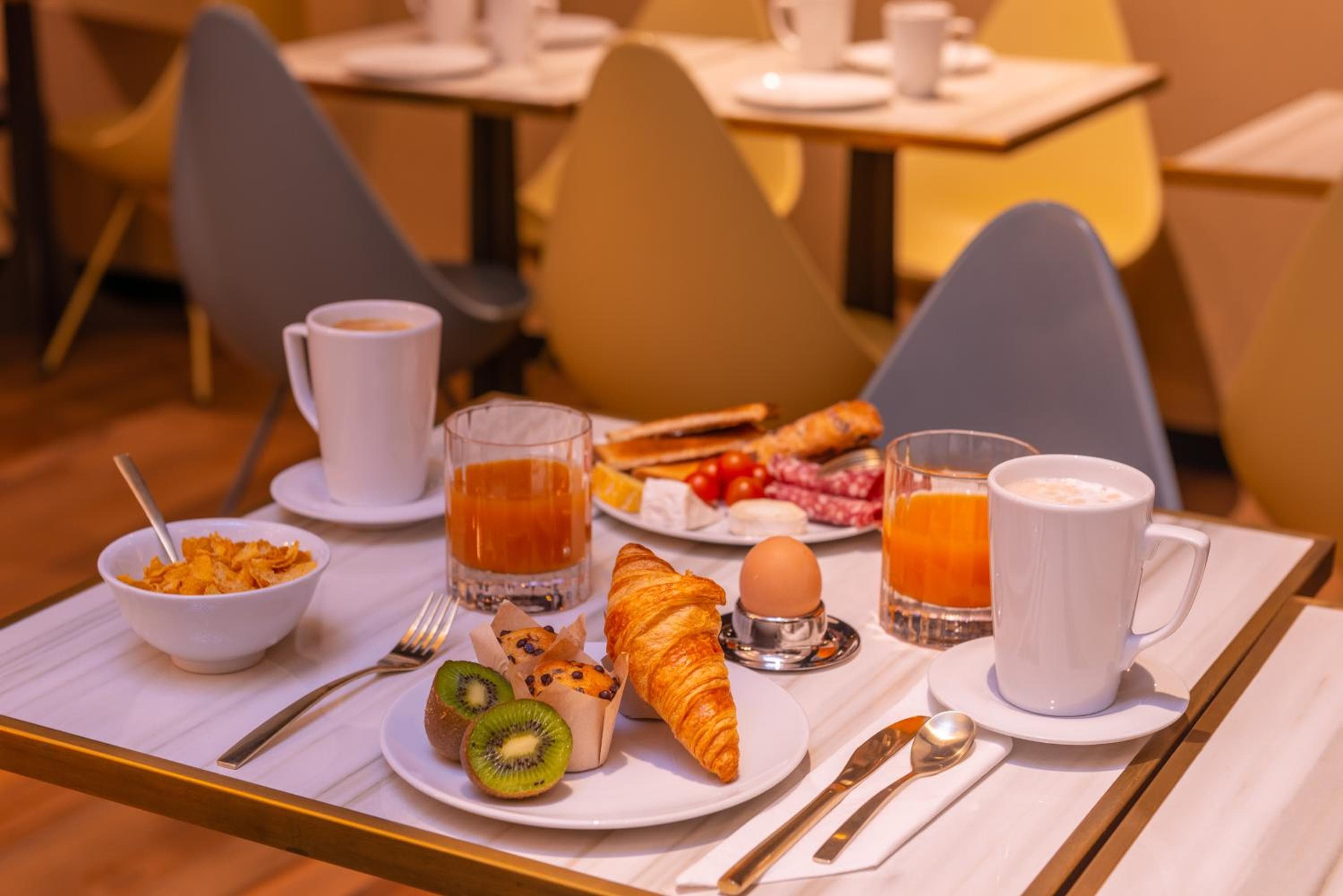 Golden Tulip Opera de Noailles — 8
