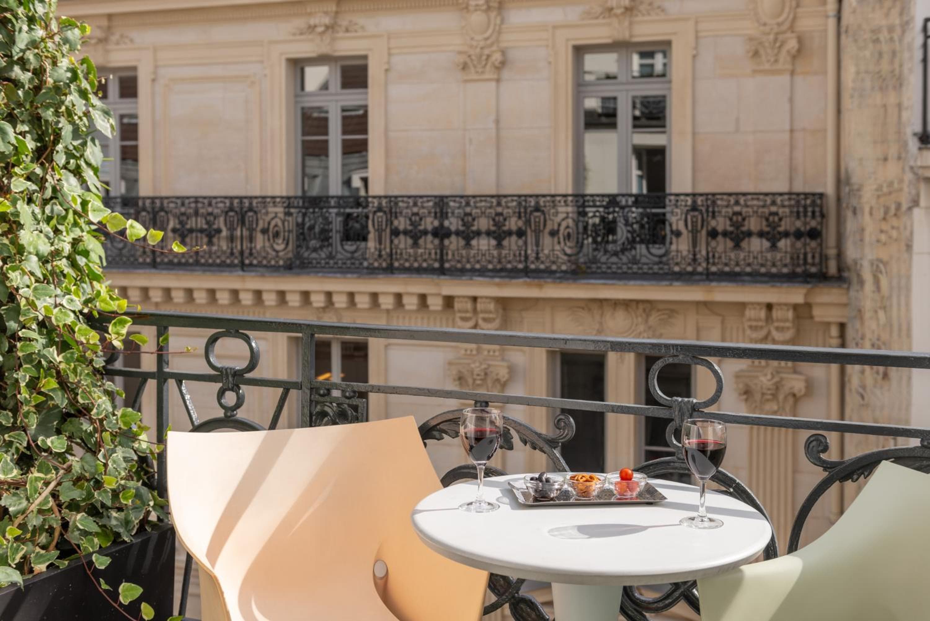 Golden Tulip Opera de Noailles — 6