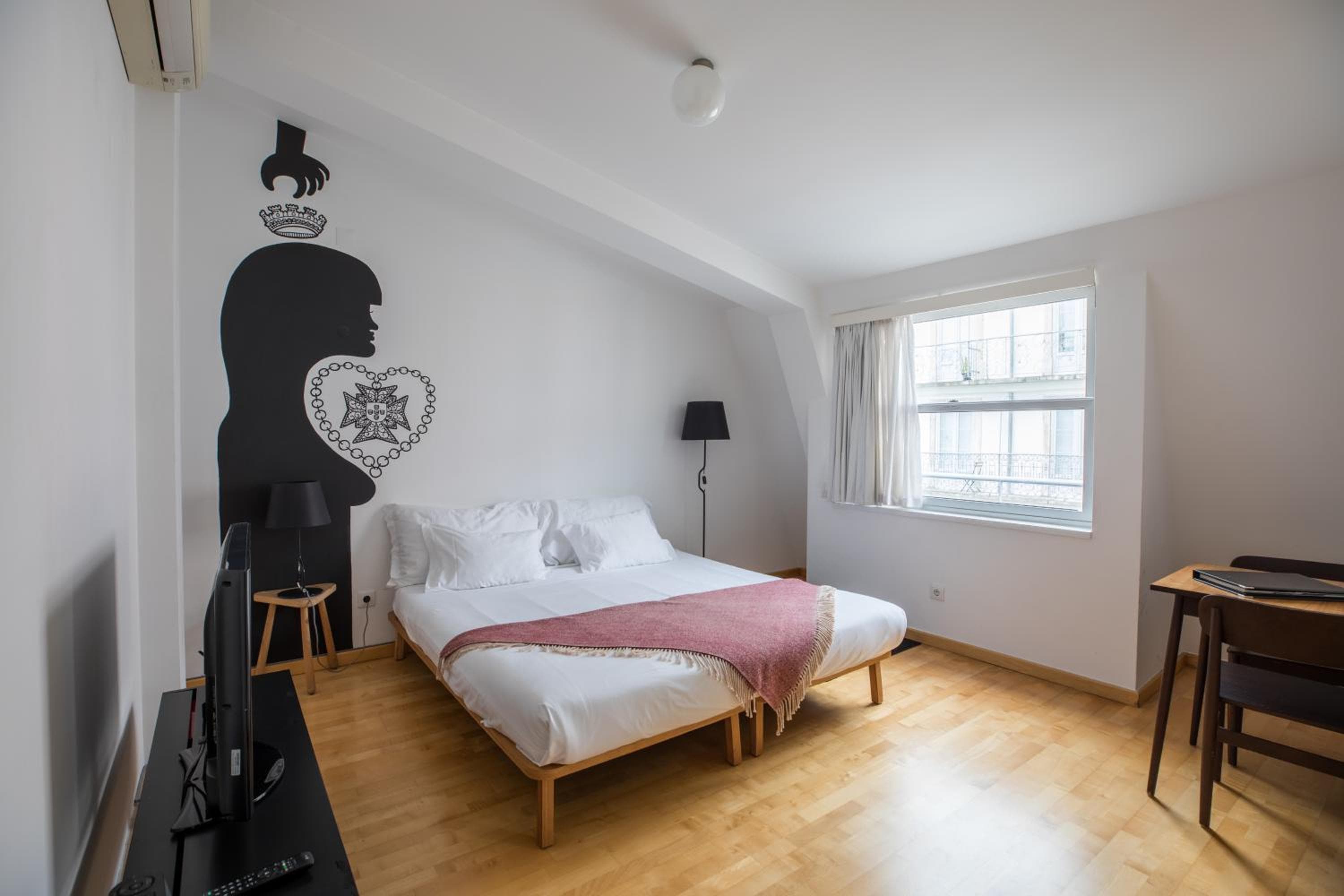The Lisbonaire Apartments — 22
