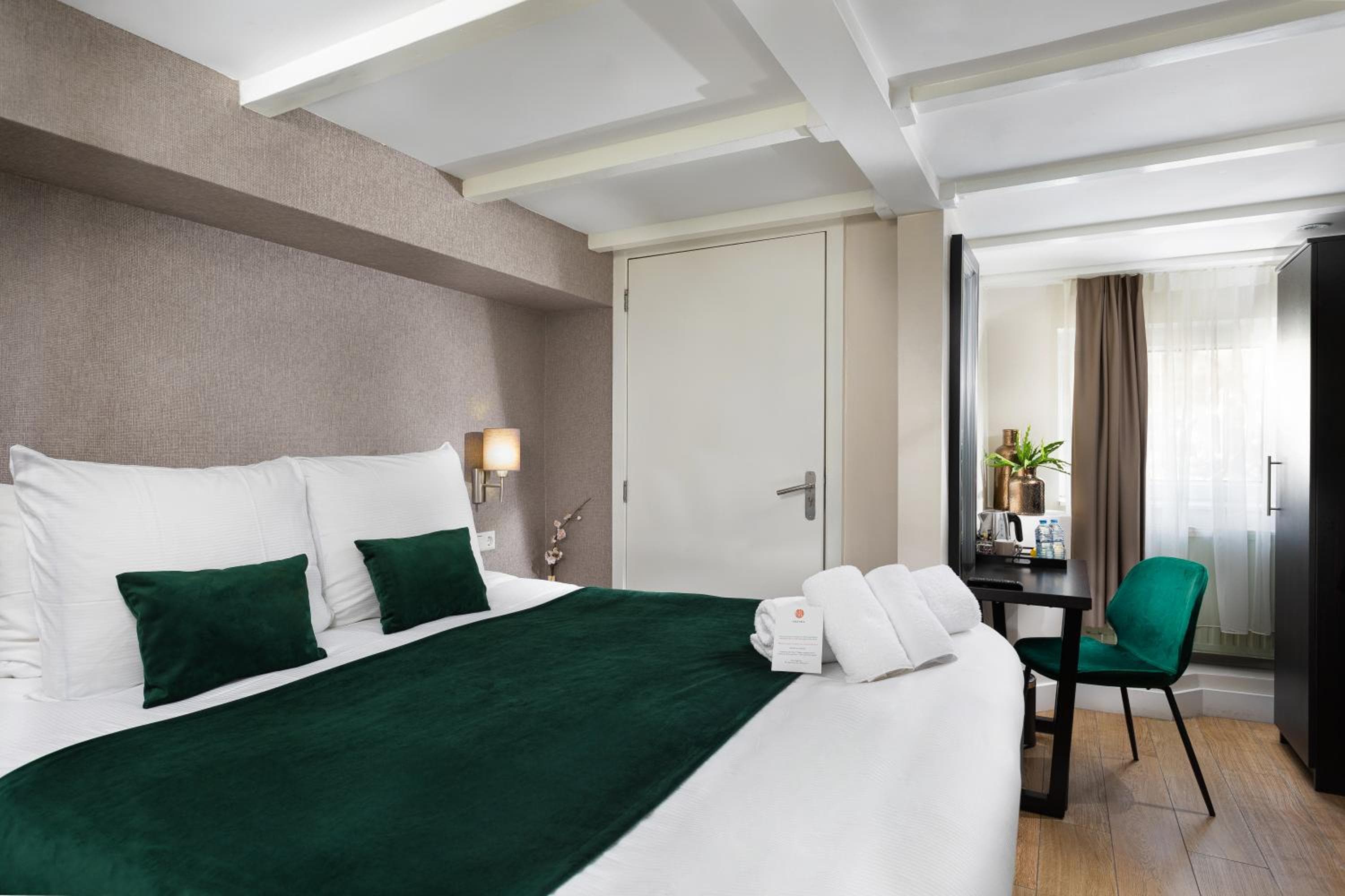 NL Hotel District Leidseplein — 11