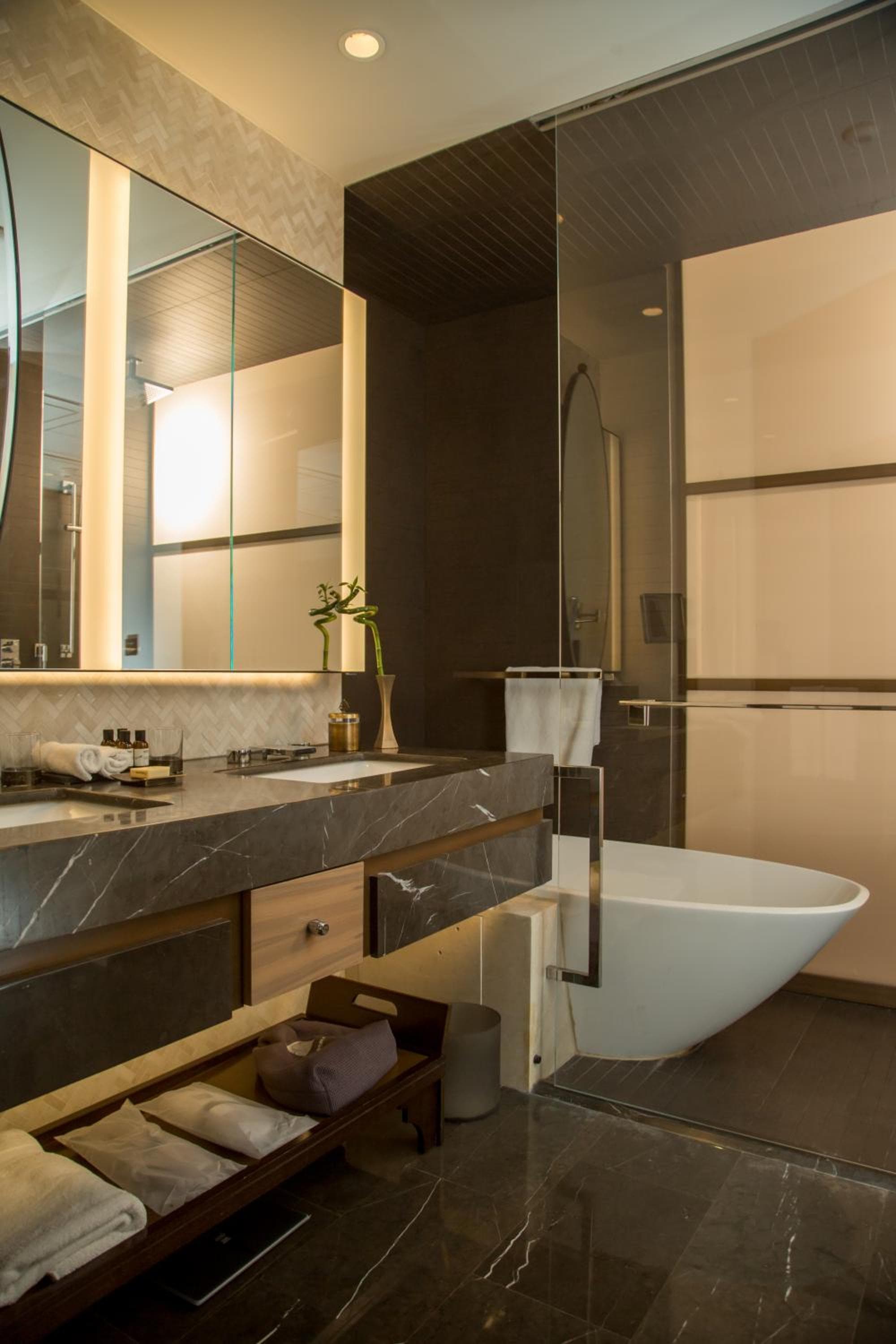 Fairmont Quasar Istanbul Hotel hotel, Büyükdere Caddesi No:76 Mecidiyeköy Şişli, Istanbul, Turkey — photo 72