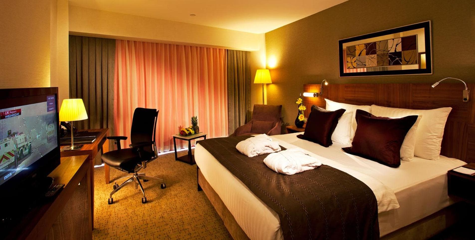 Crowne Plaza Istanbul Harbiye by IHG — 14