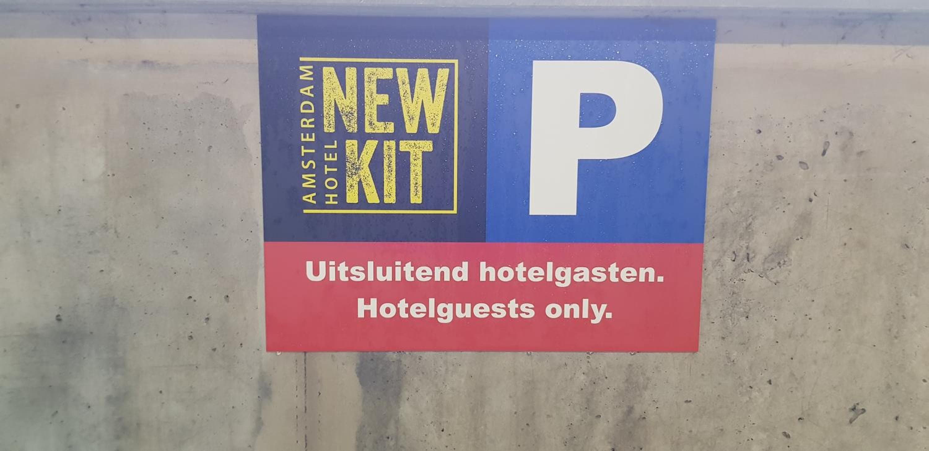 Hotel New Kit — 24