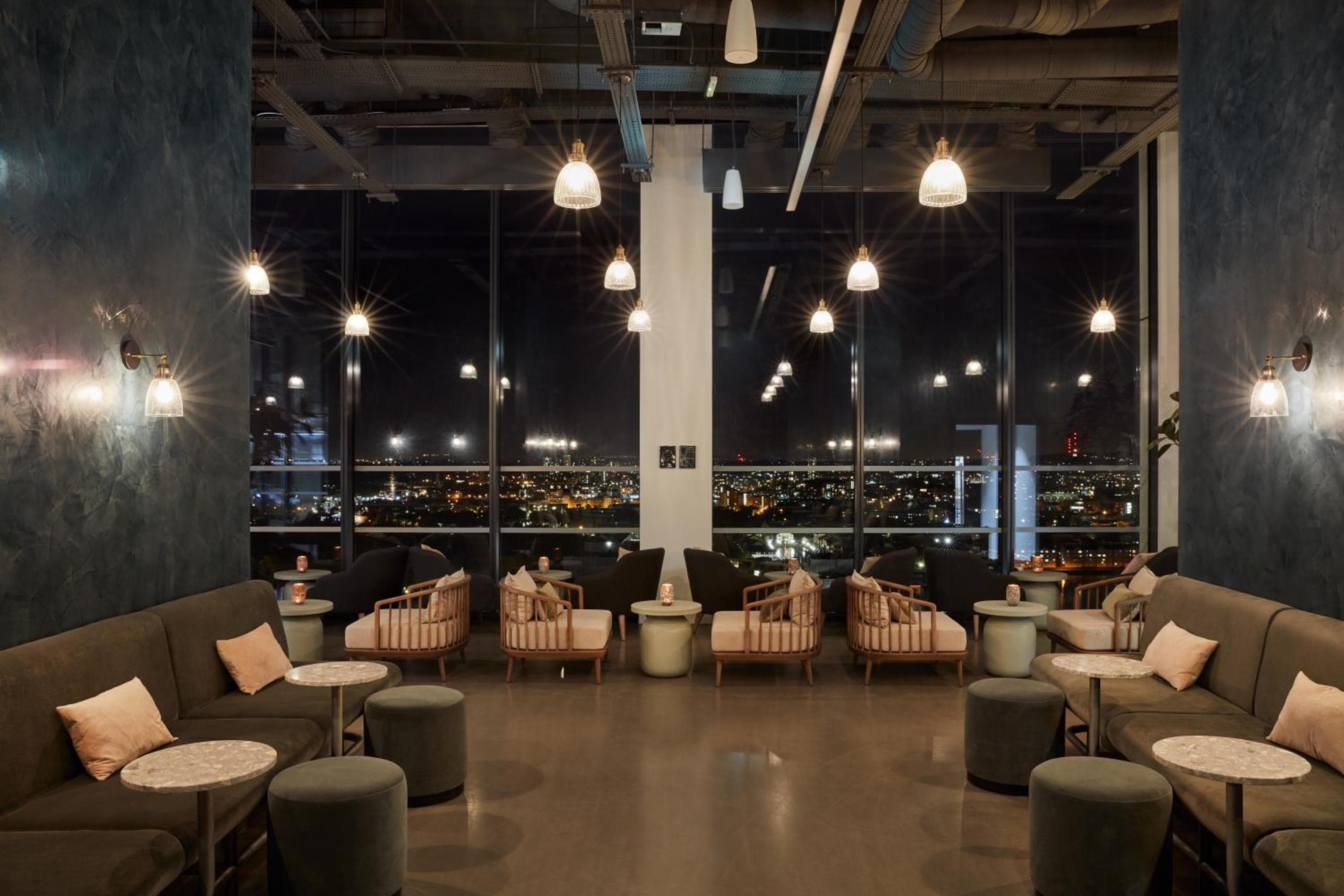 ARK Canary Wharf — 8