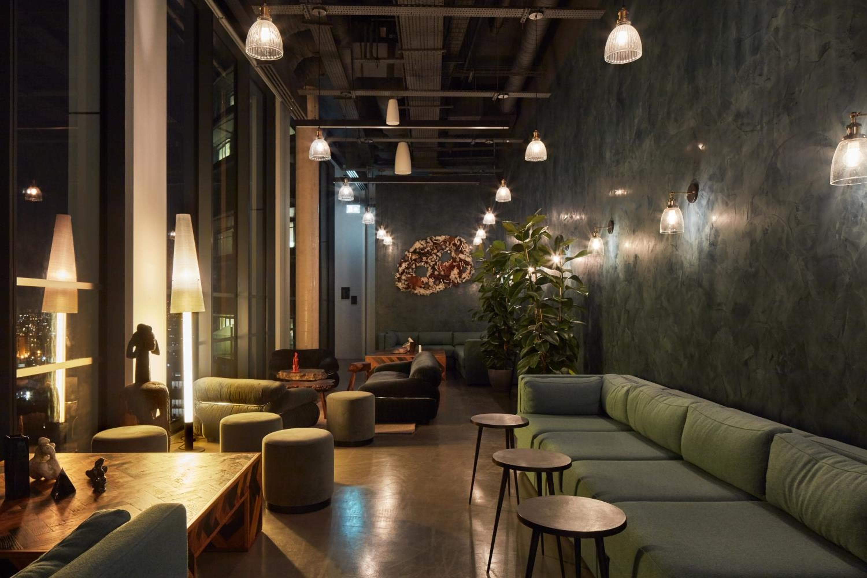 ARK Canary Wharf — 17