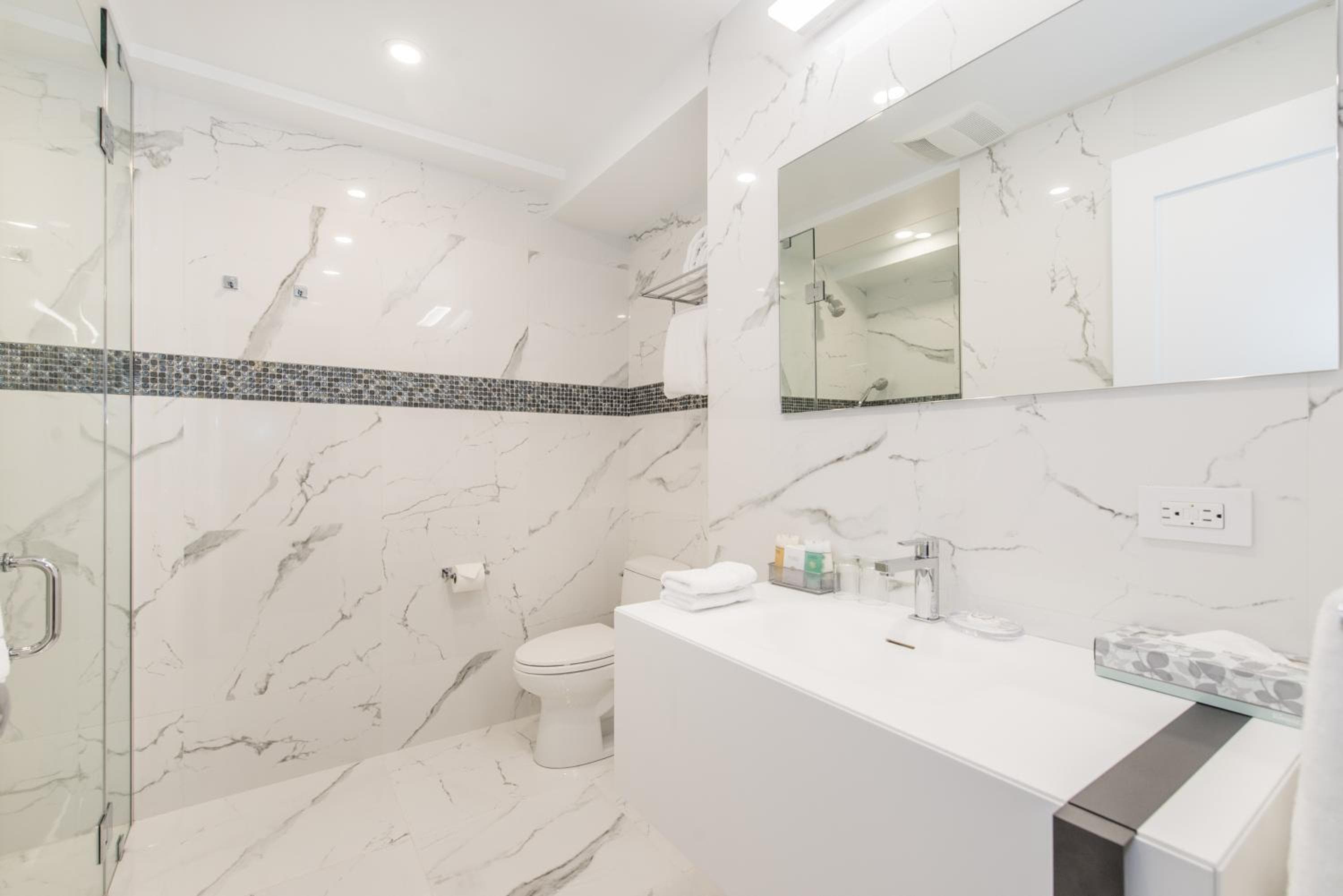 Hotel Lombardy — 29