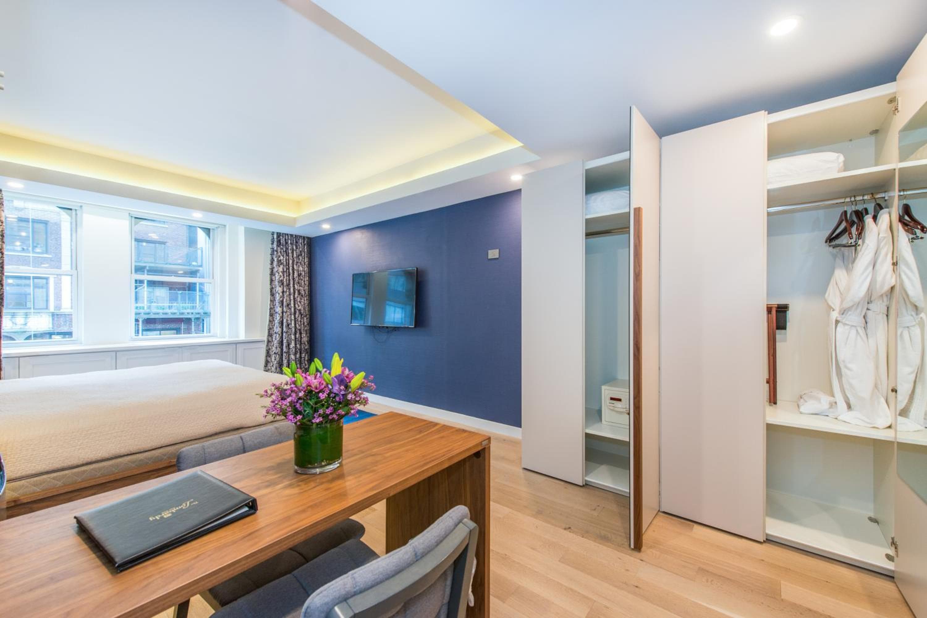 Hotel Lombardy — 26