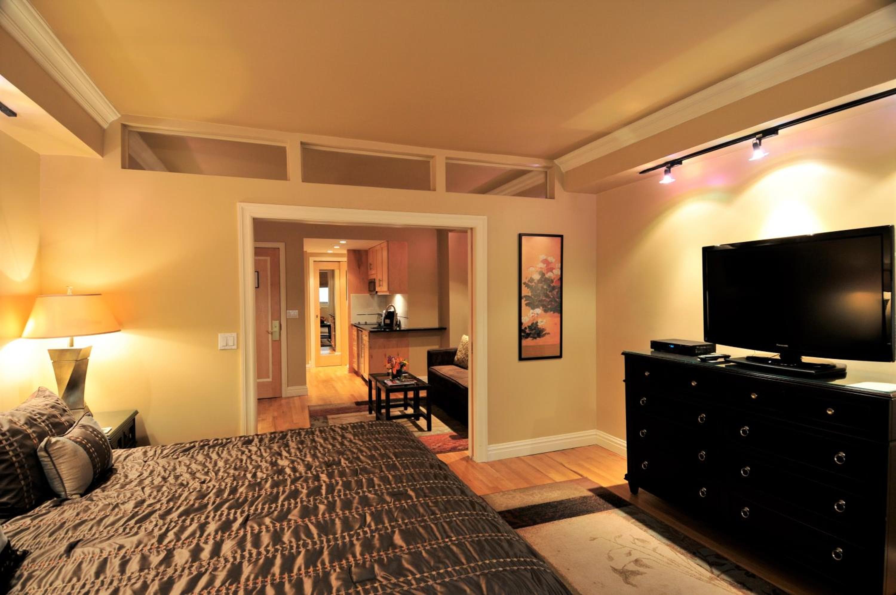 Hotel Lombardy — 17
