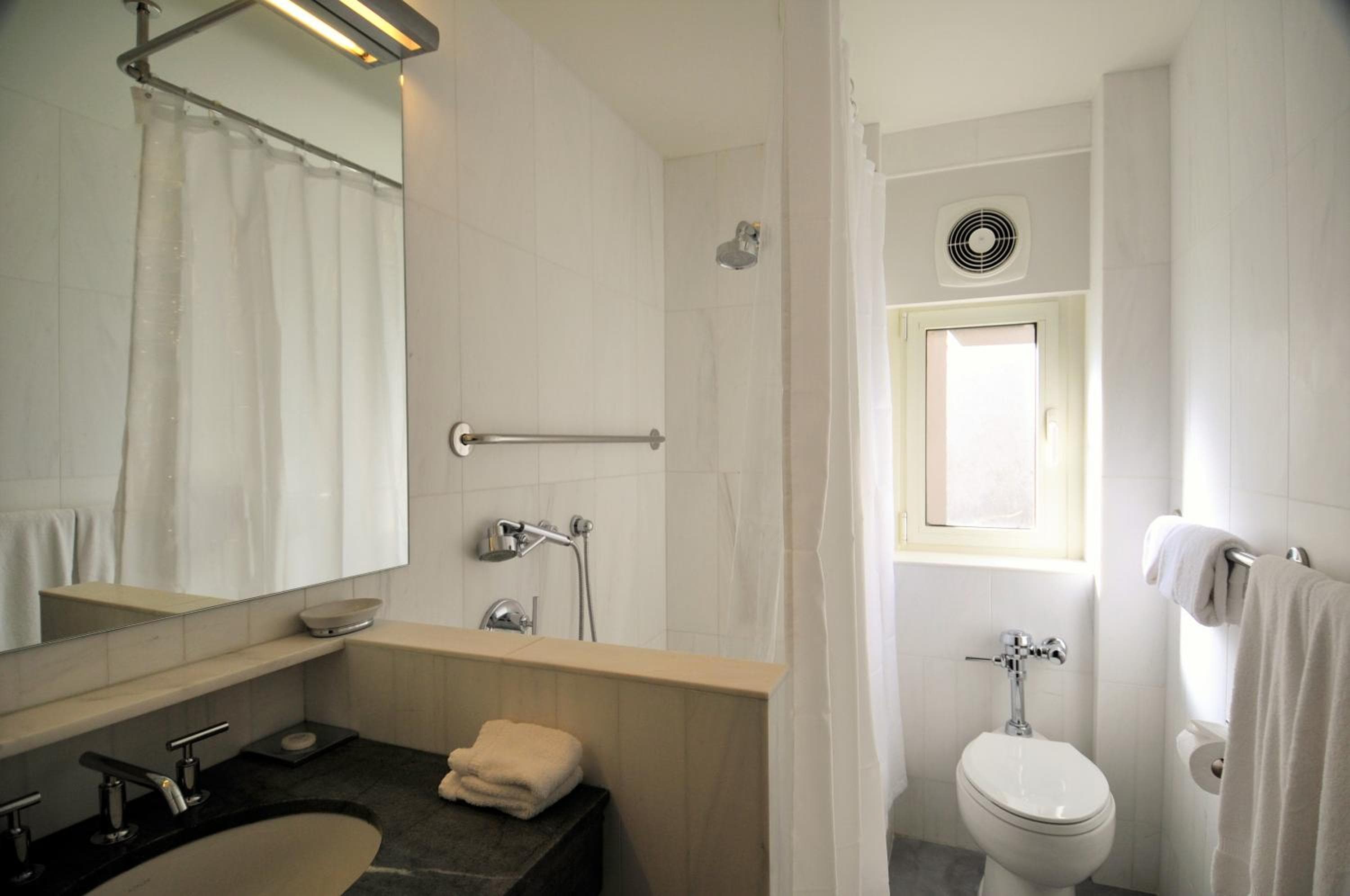 Hotel Lombardy — 15