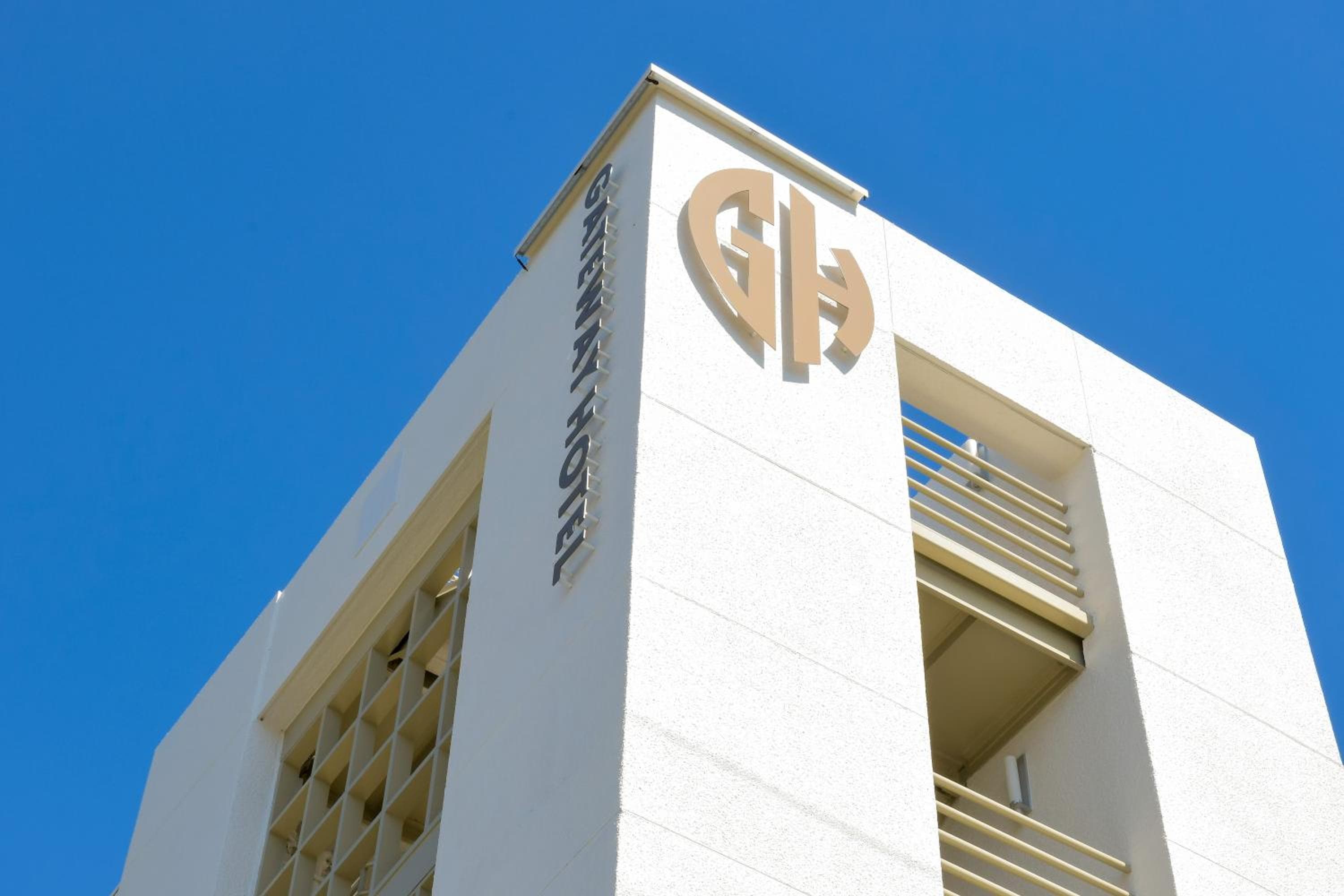 Gateway Hotel Santa Monica — 8