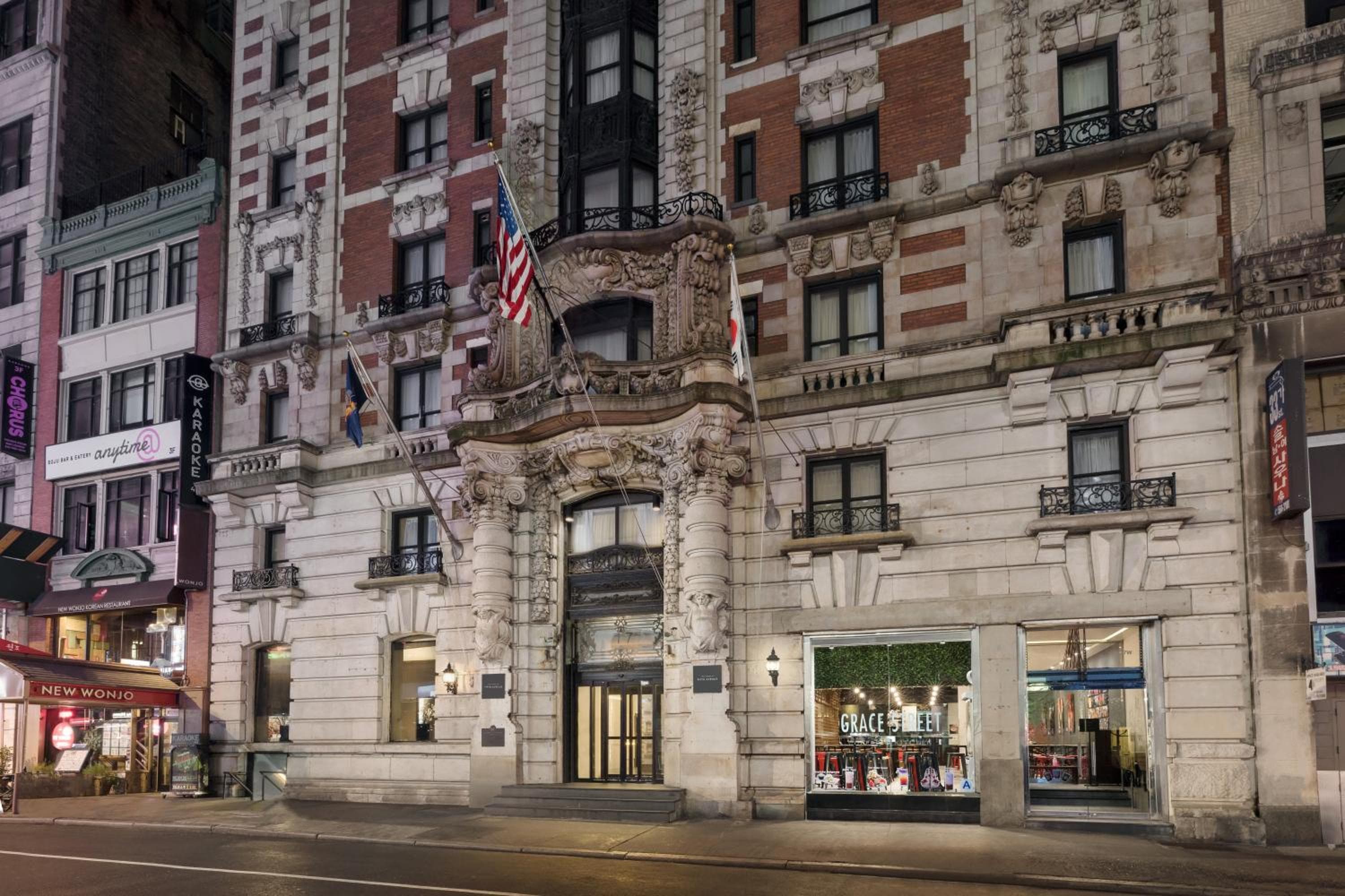 The Hotel at Fifth Avenue — 11