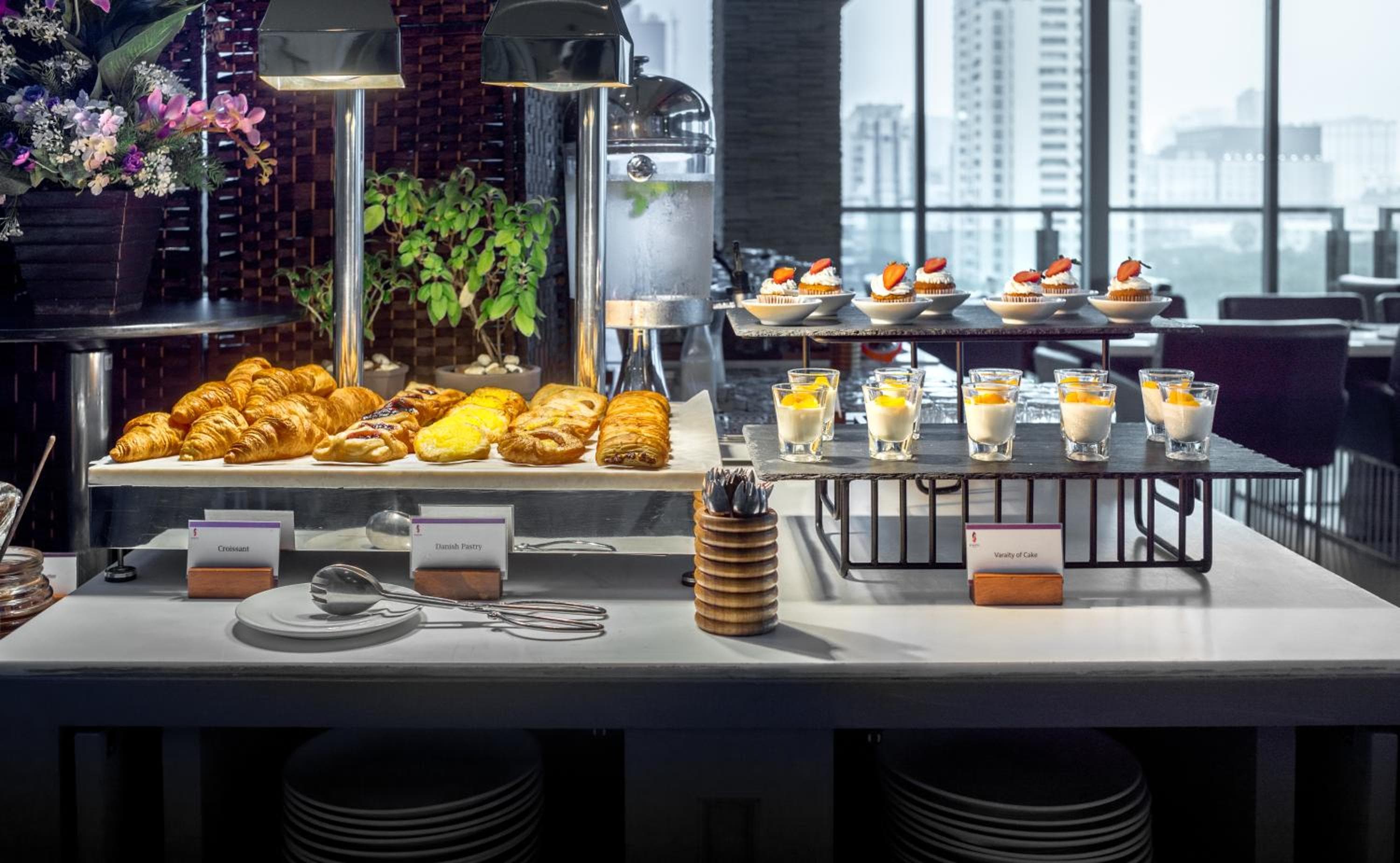 Hotel Sivatel Bangkok — 30