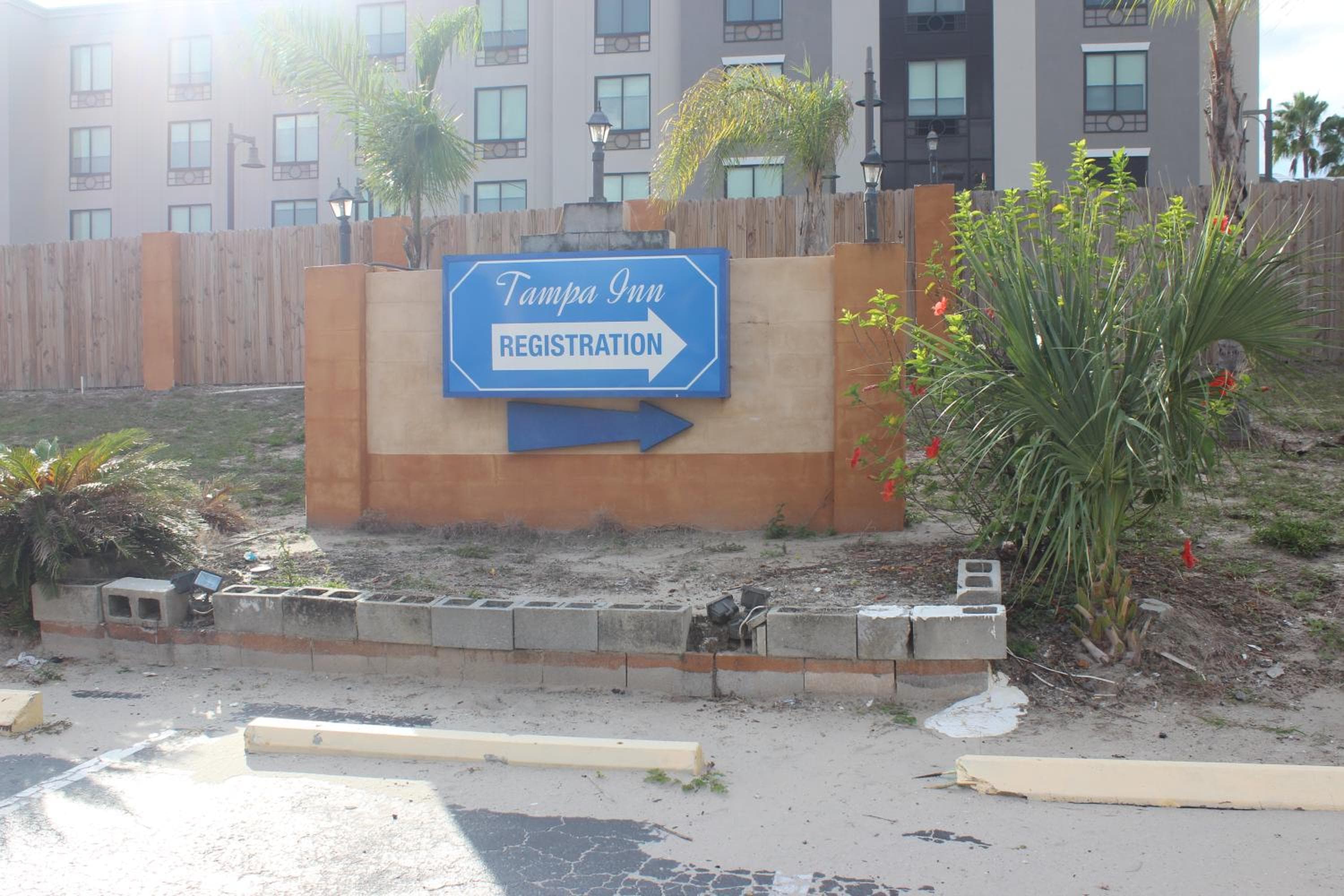 Tampa Inn Near Busch Gardens — 18