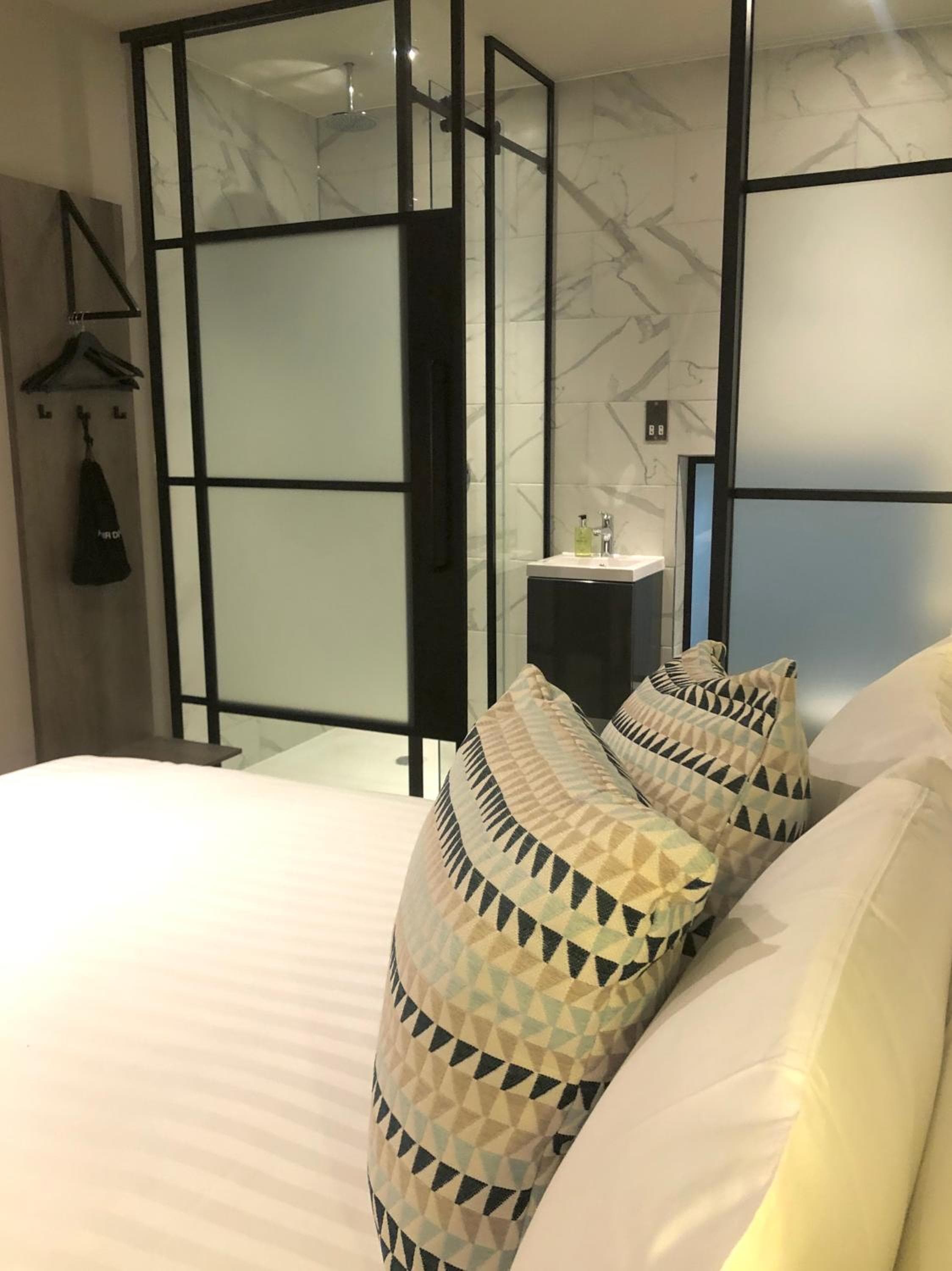 Euston Square Hotel — 9
