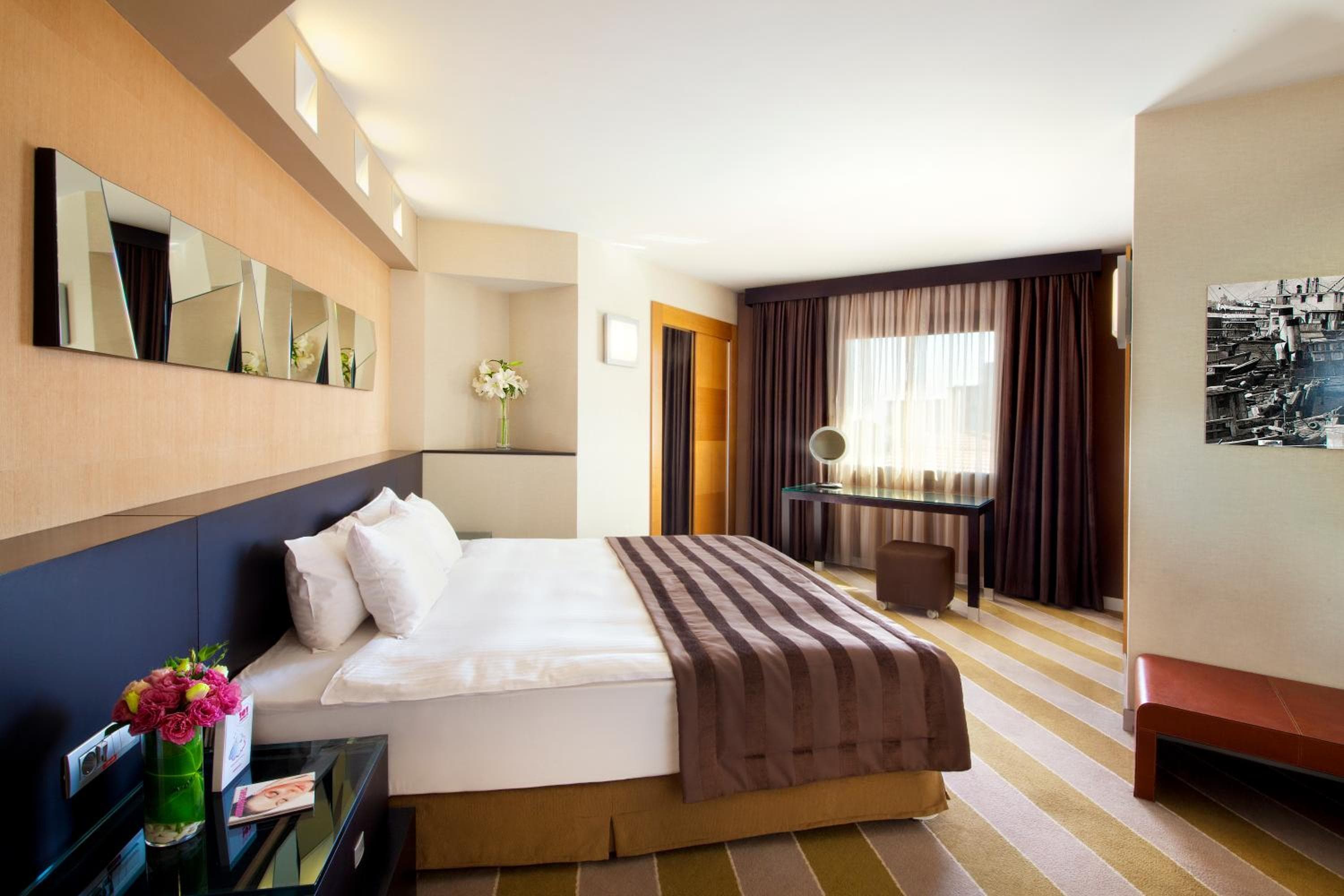Hotel Taksim — 16