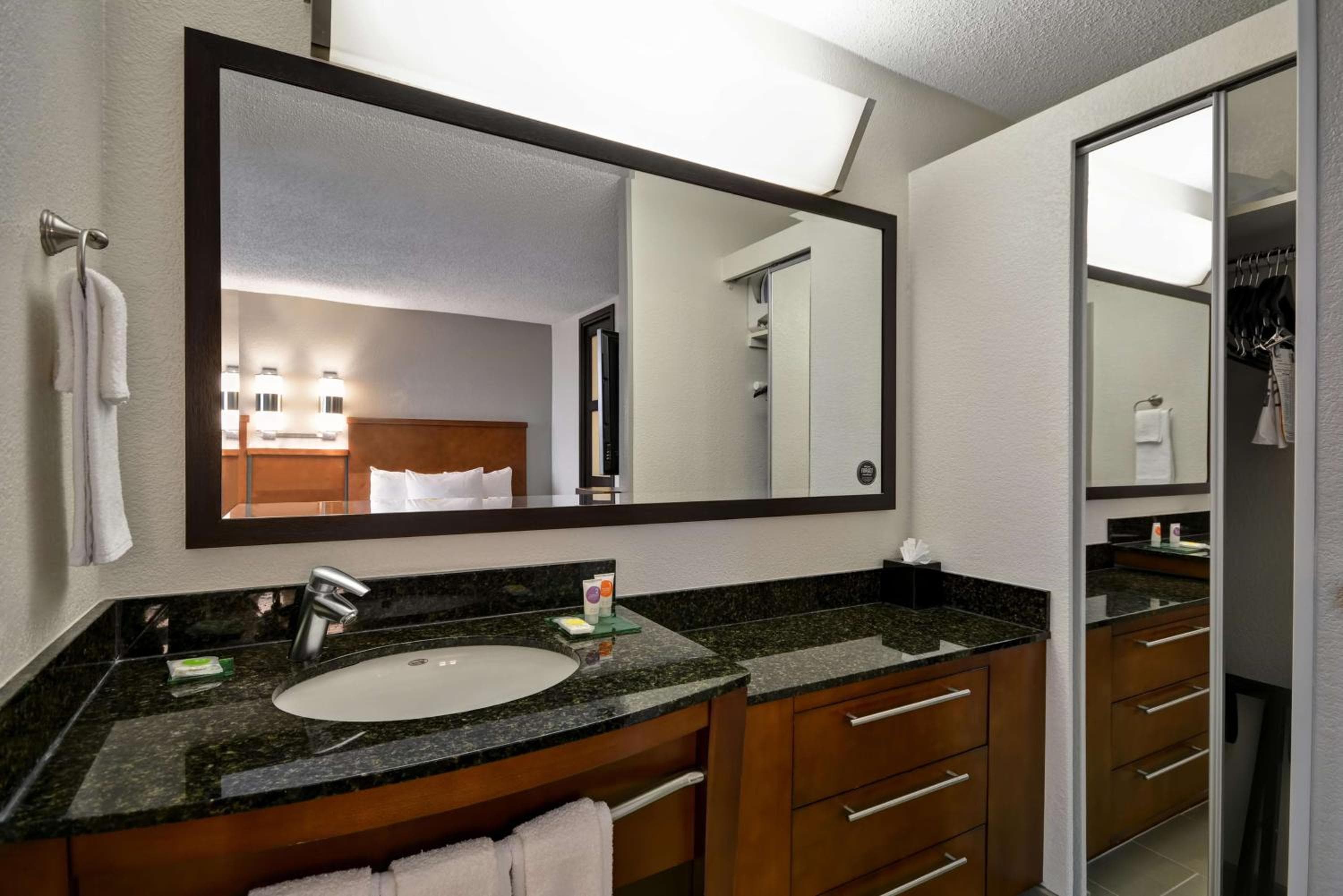 Hyatt Place Miami Airport-West/Doral — 16