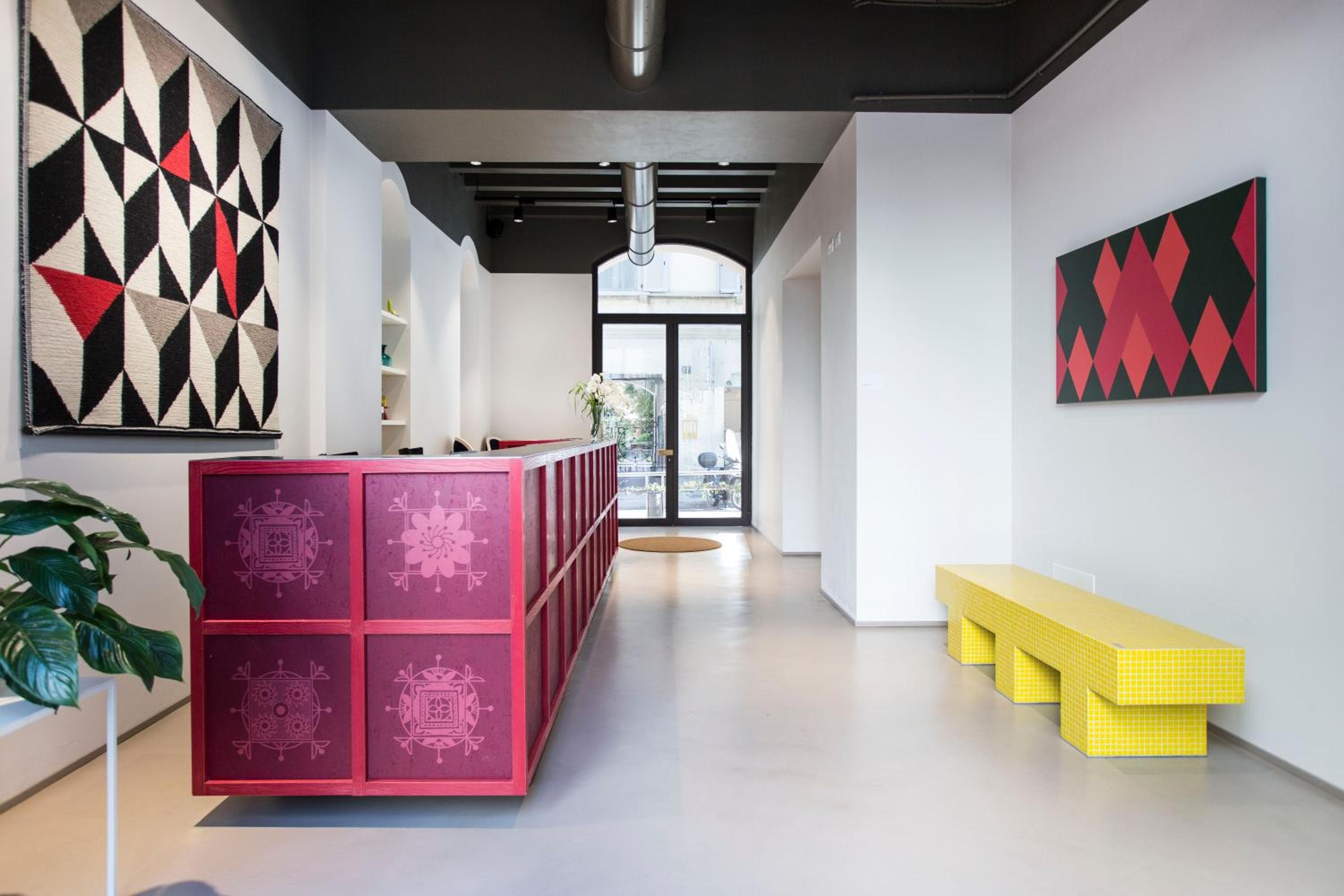 Savona 18 Suites — 7