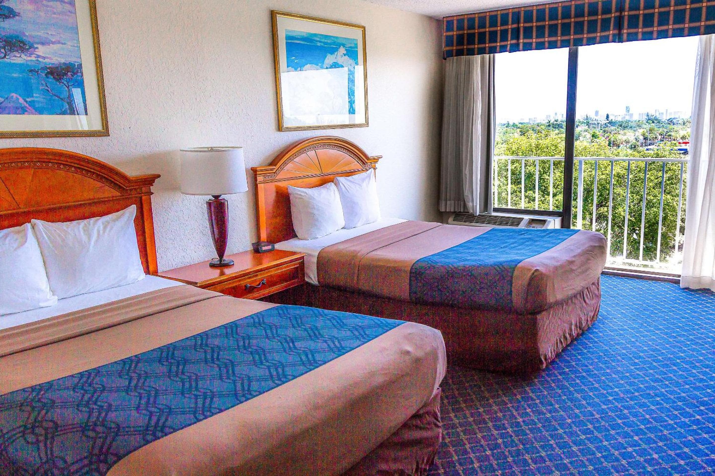 North Miami Beach Gardens Inn & Suites — 12