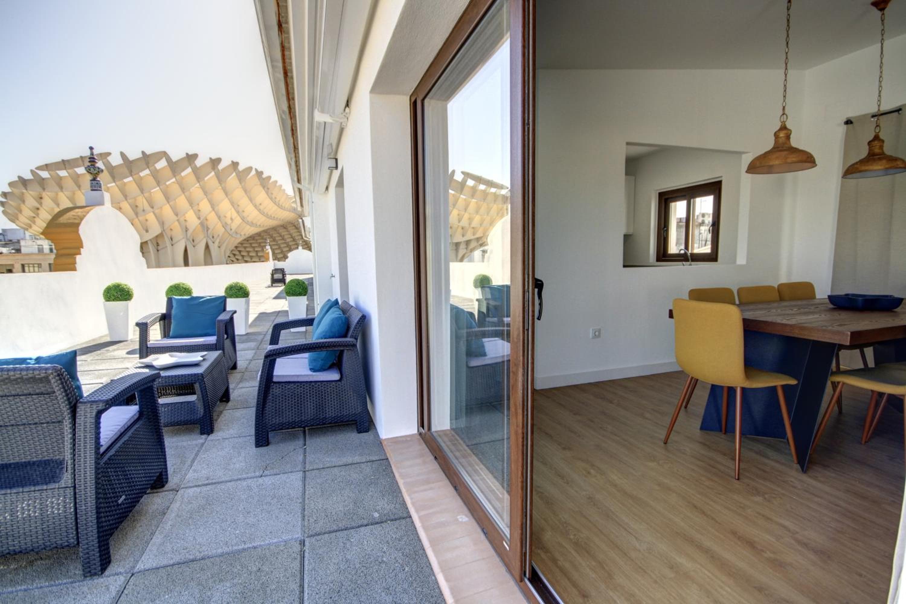 Apartamentos Setas Center — 2