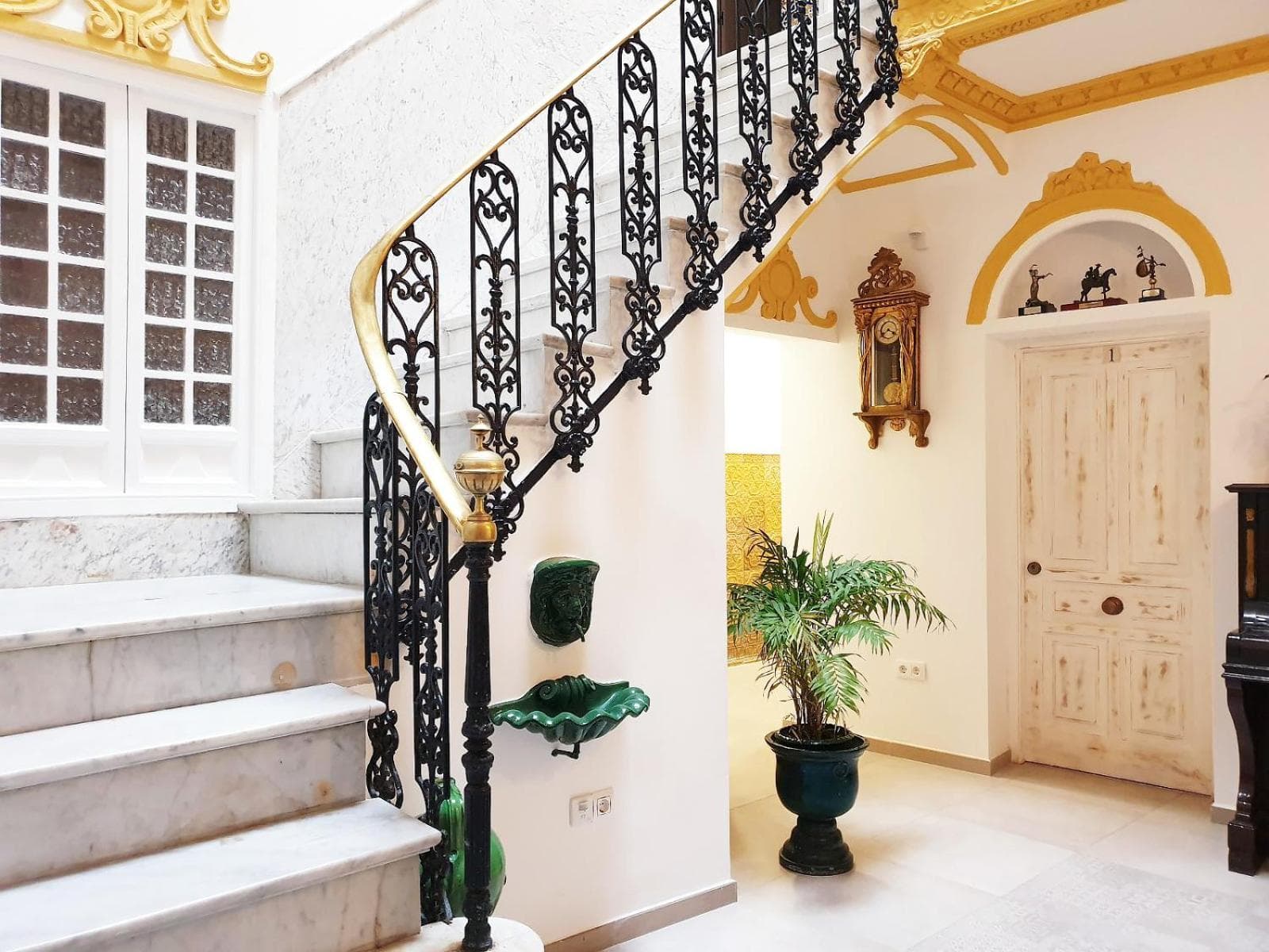 Palace House Hércules Apartments — 7
