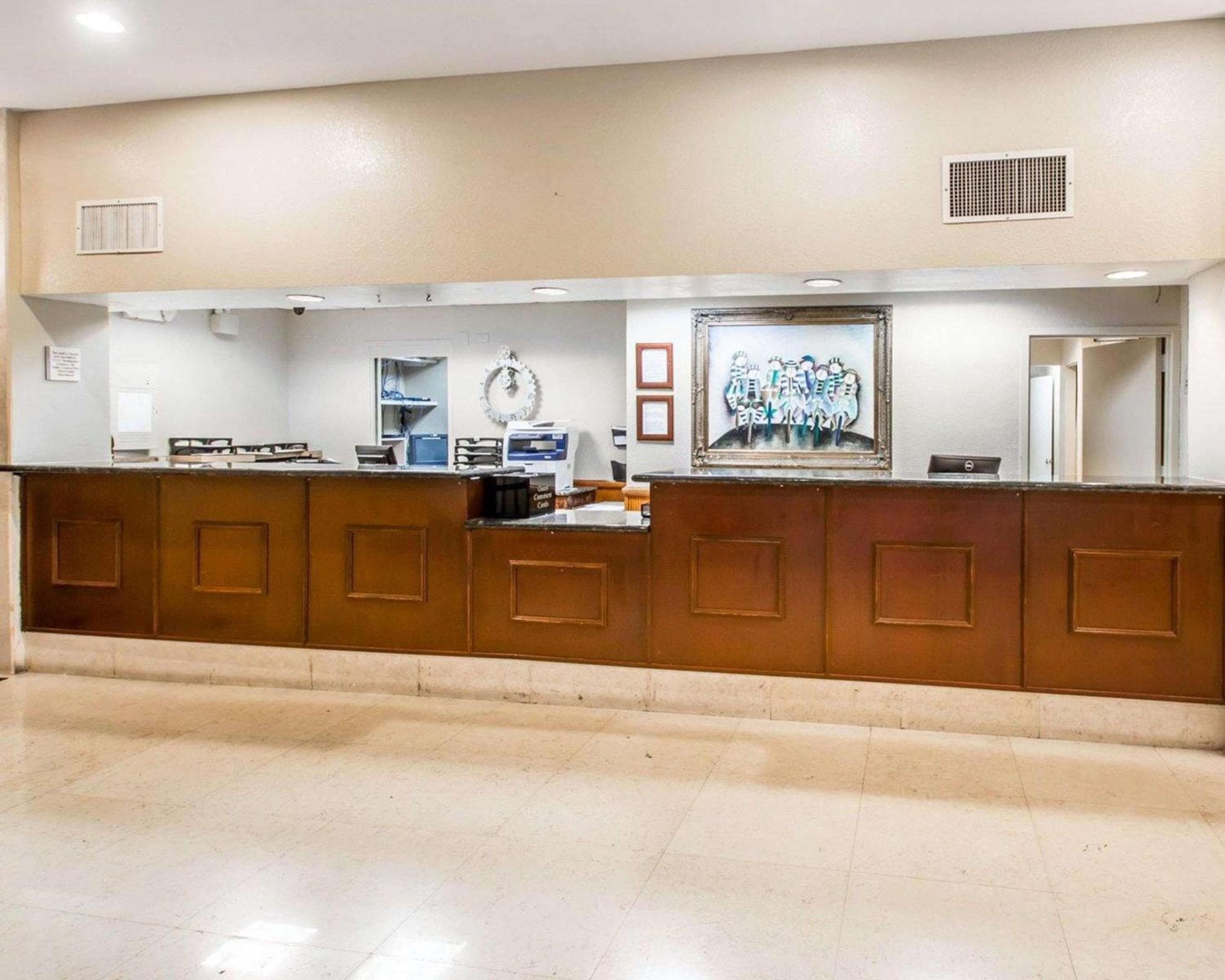 North Miami Beach Gardens Inn & Suites — 13