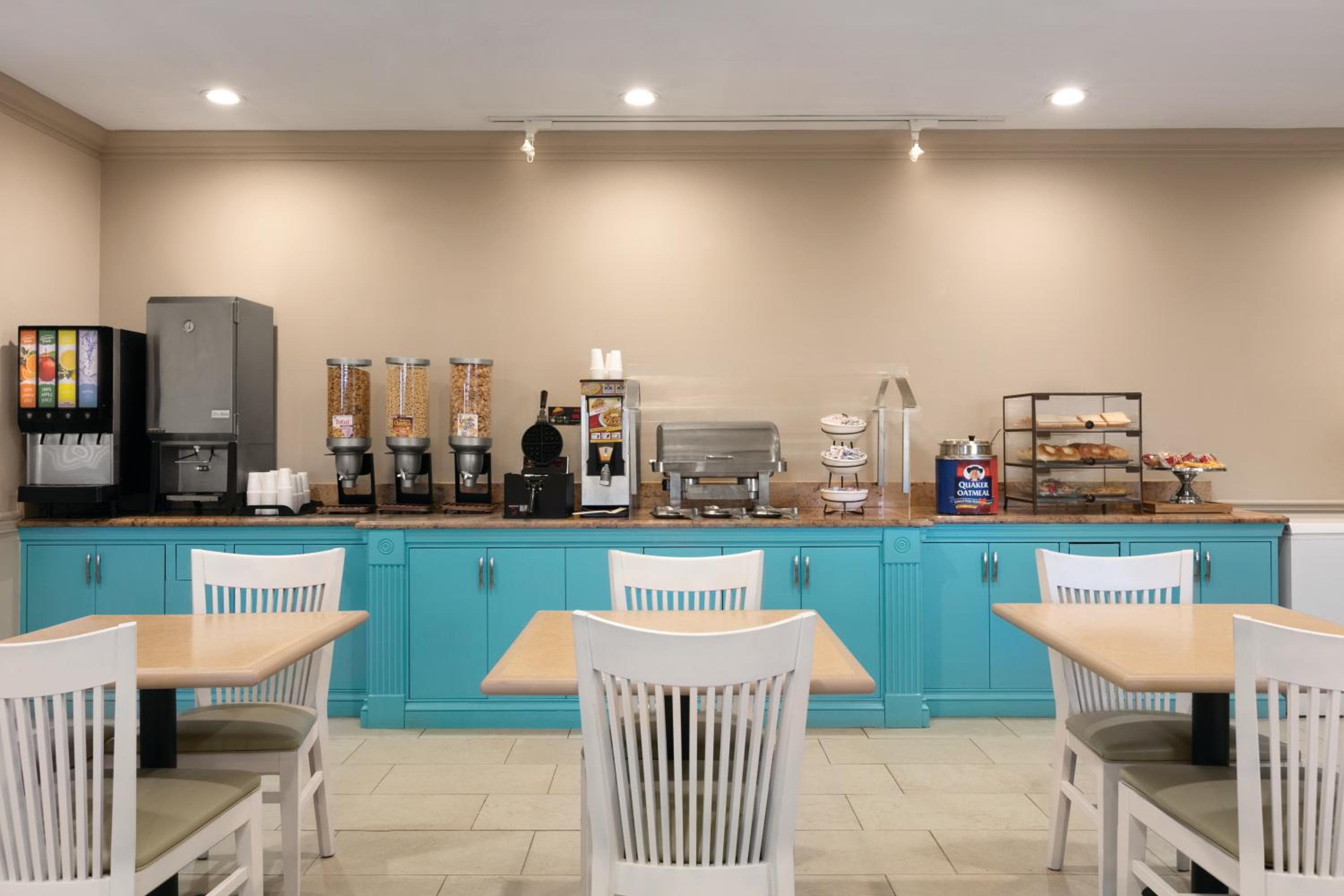 Country Inn & Suites by Radisson, Tampa Airport North, FL — 12