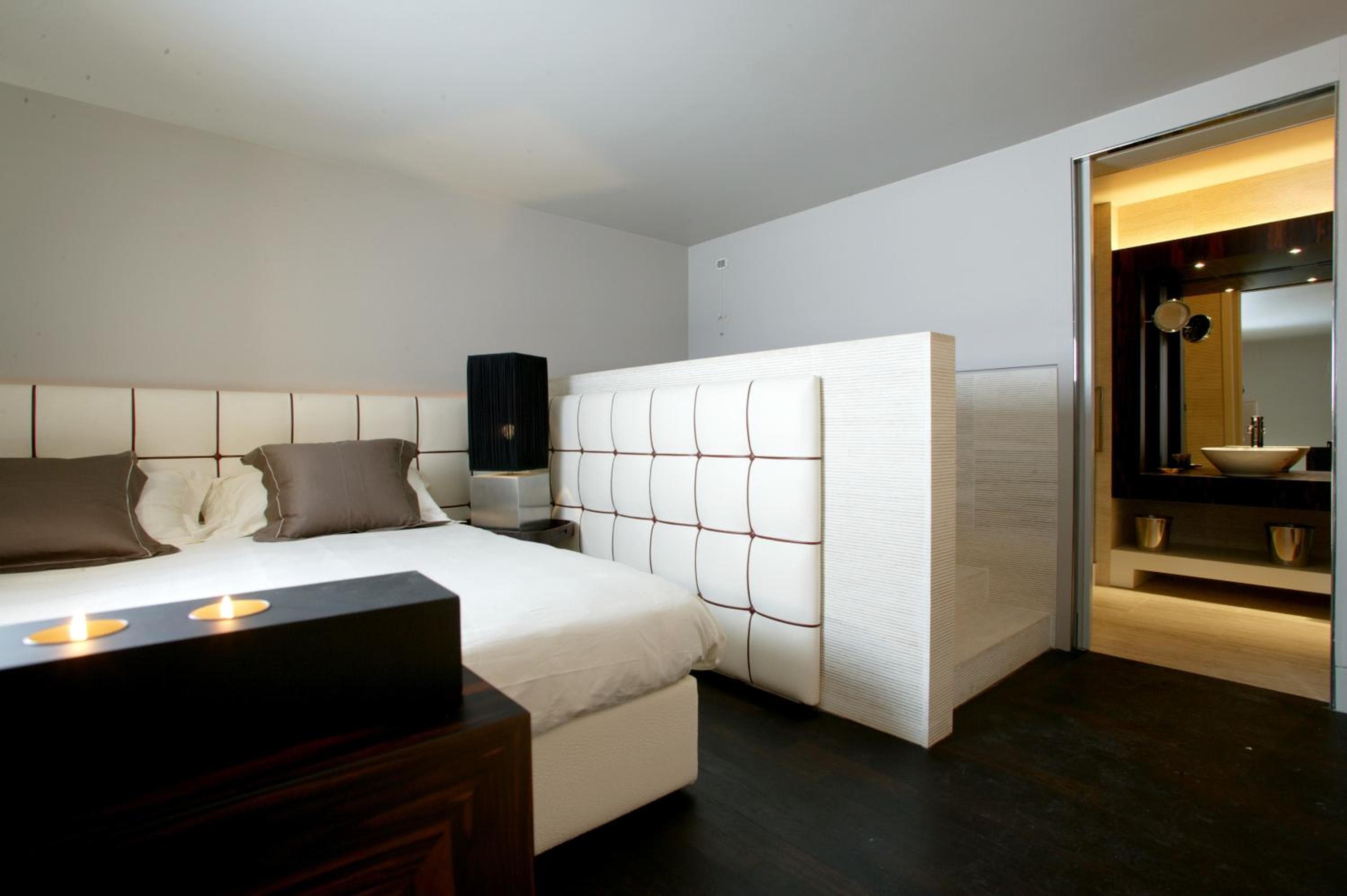 Sina The Gray --> Hotel Sina The Gray — 5