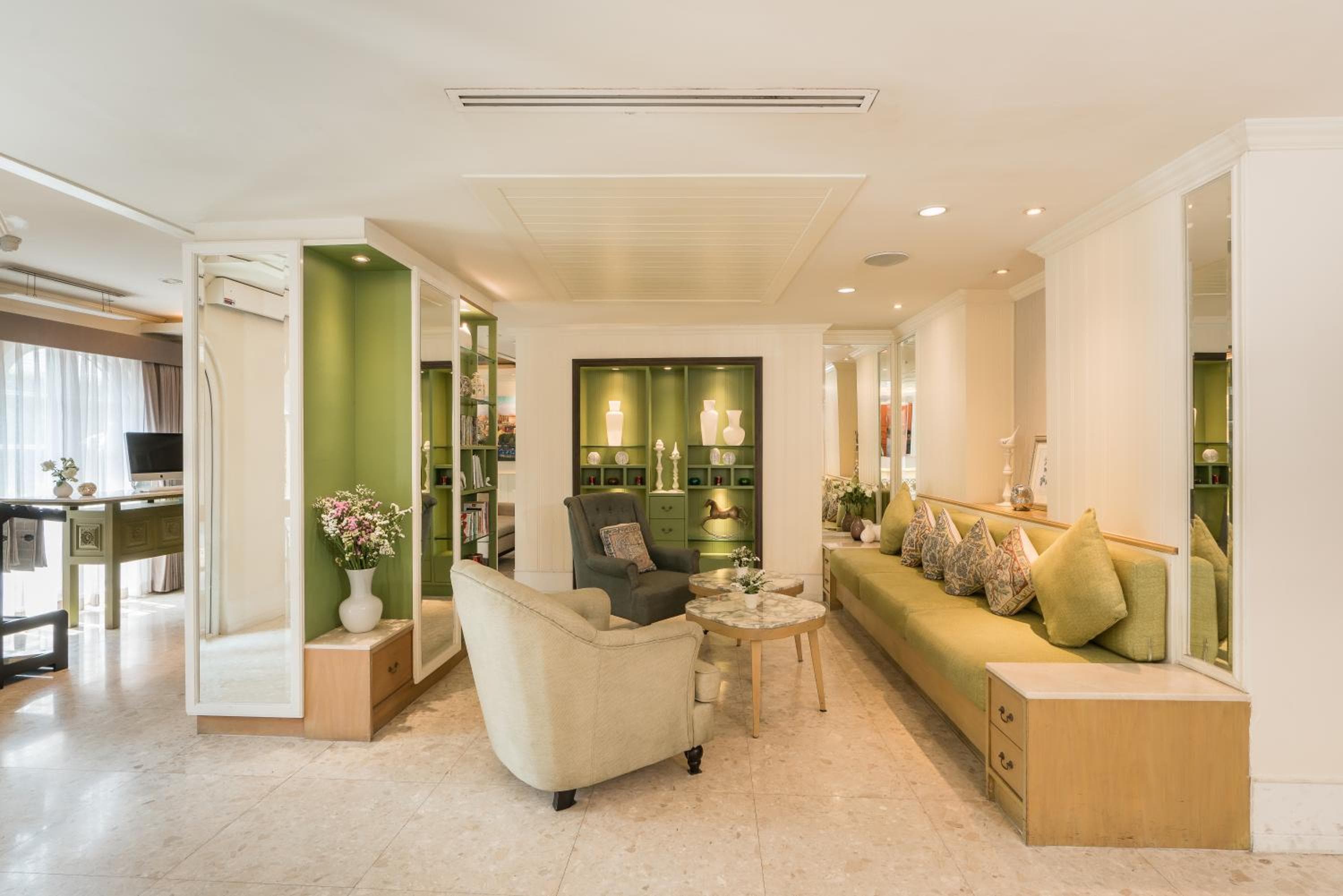 La Petite Salil Sukhumvit Thonglor 1 — 18