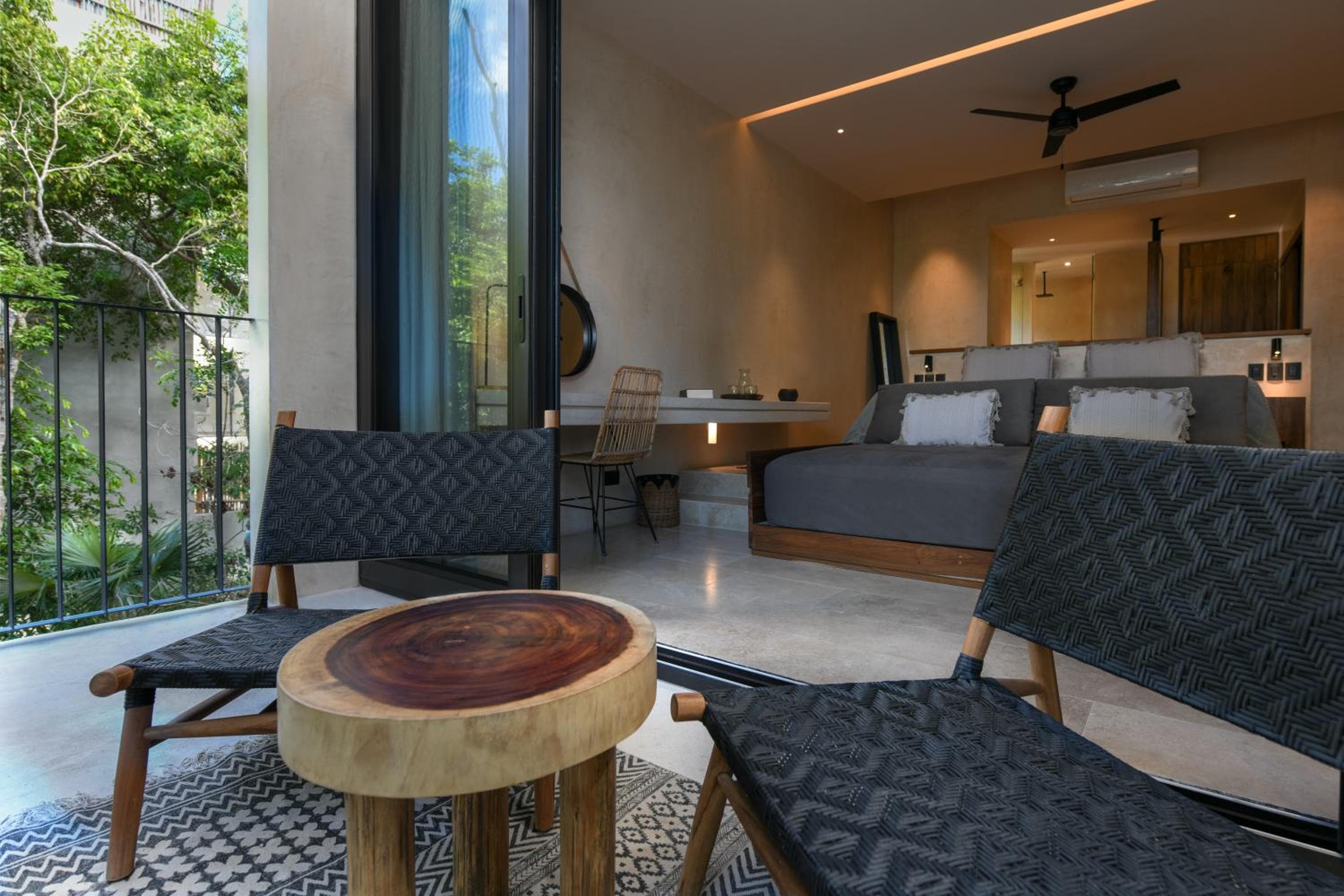 Casa Agape Hotel Tulum y restaurante vegano con acceso al club de playa — 17