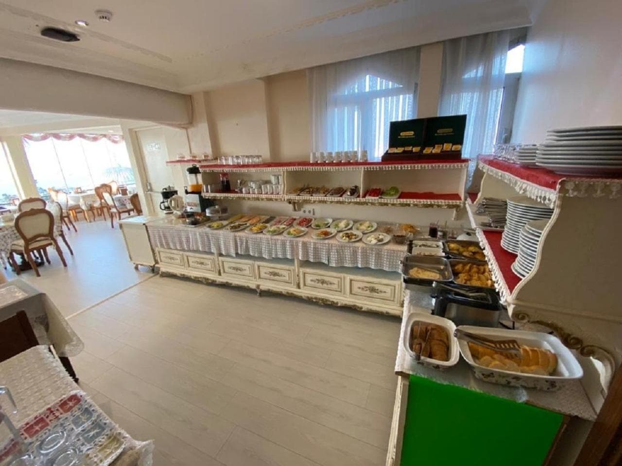 C'è l'Hotel Istanbul — 7