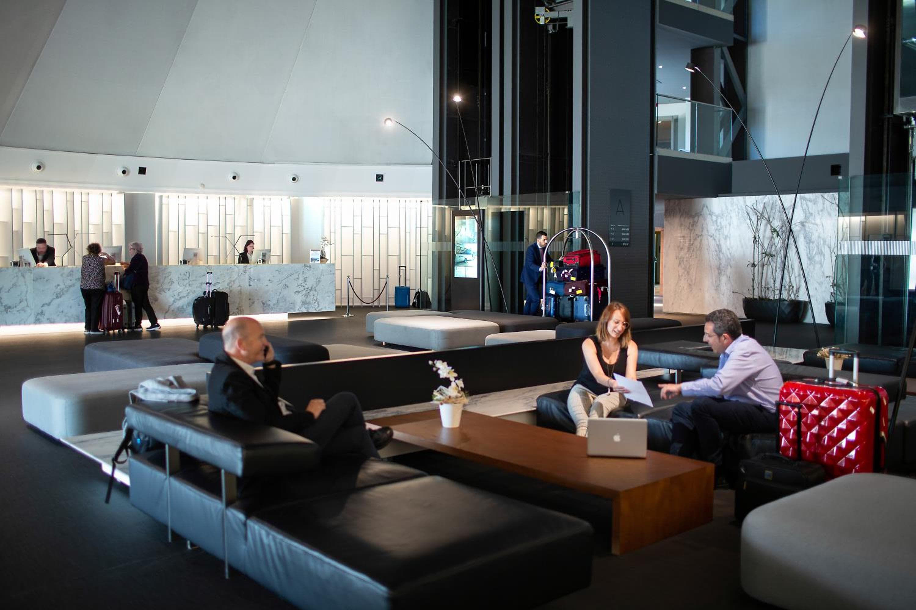 BAH Barcelona Airport Hotel — 2
