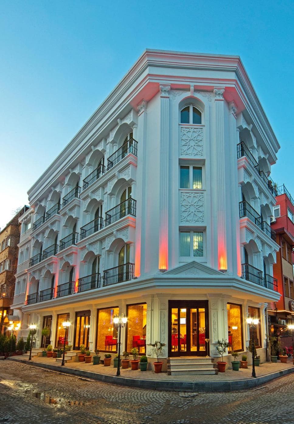 The Magnaura Palace Hotel — 3