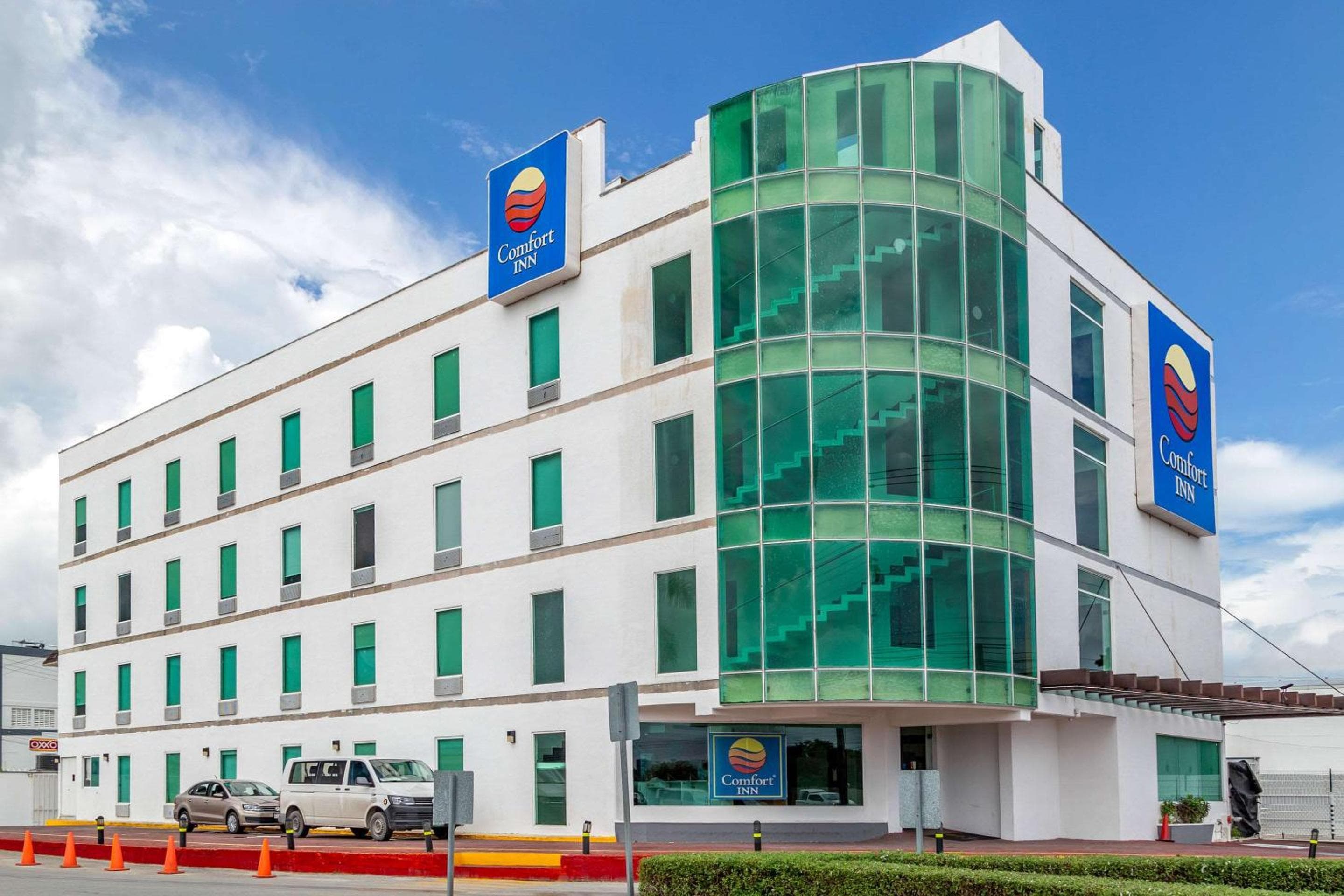 Comfort Inn Cancún Aeropuerto — 1