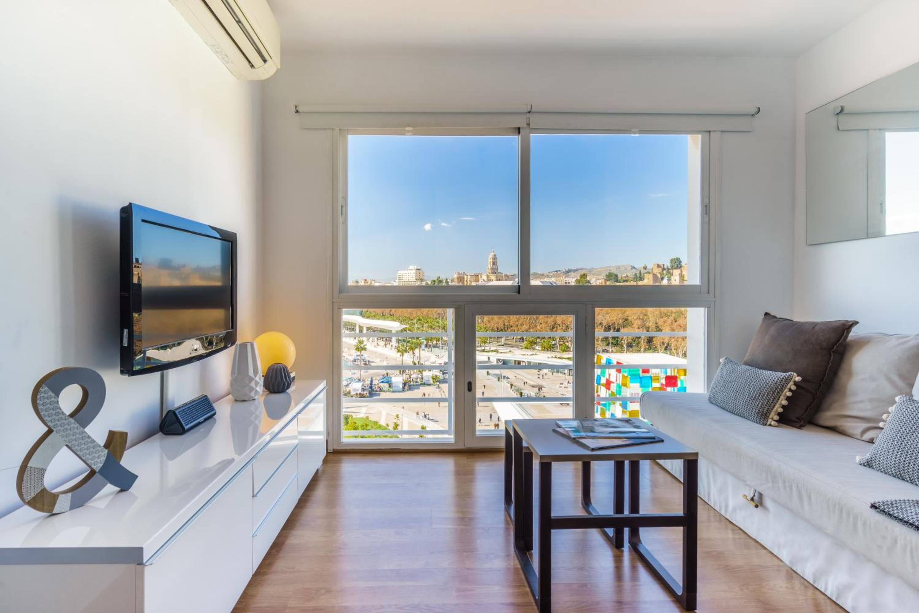 LU&CIA Orizzonte di Malaga — 14