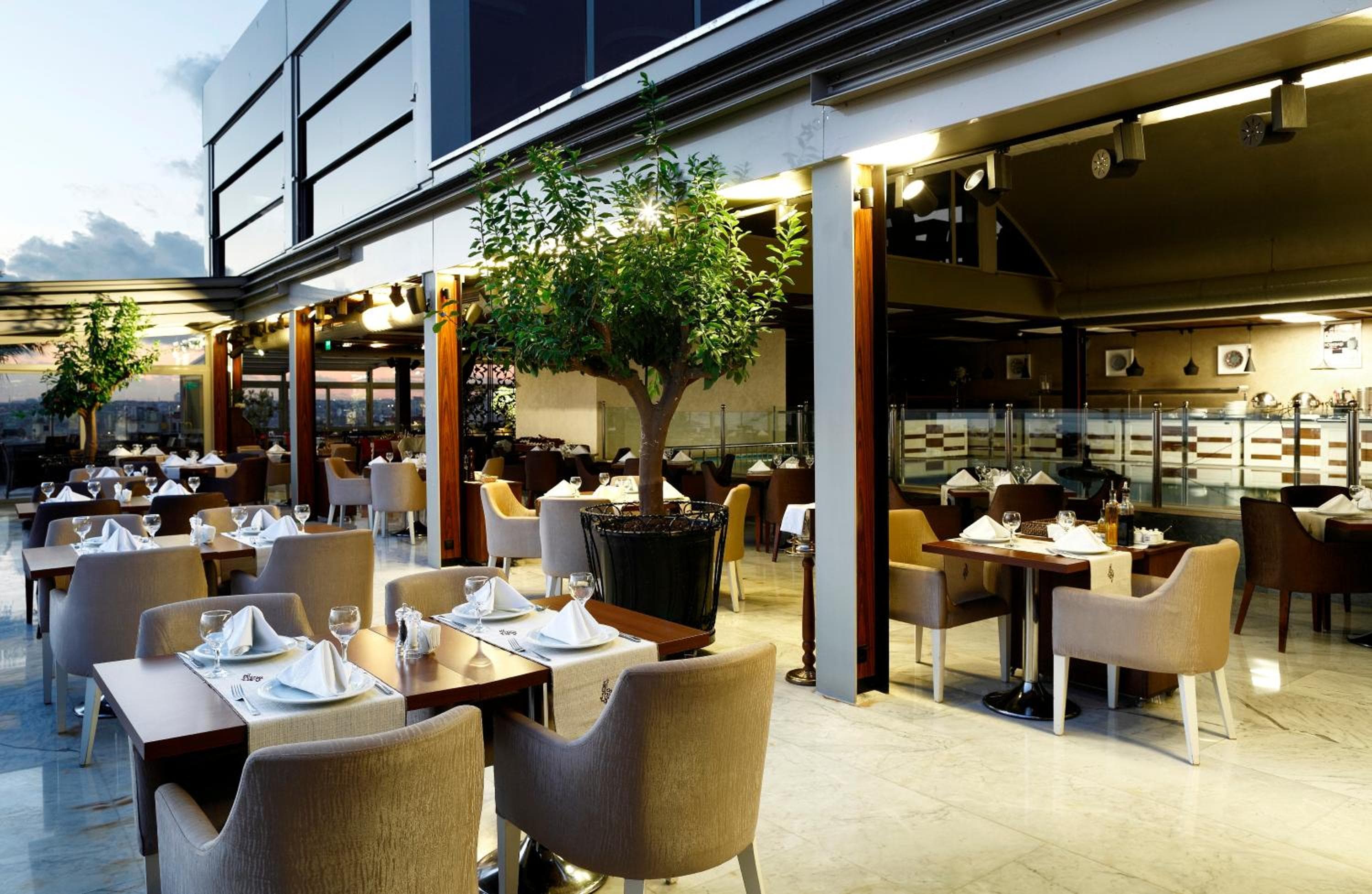 Darkhill Hotel — 30