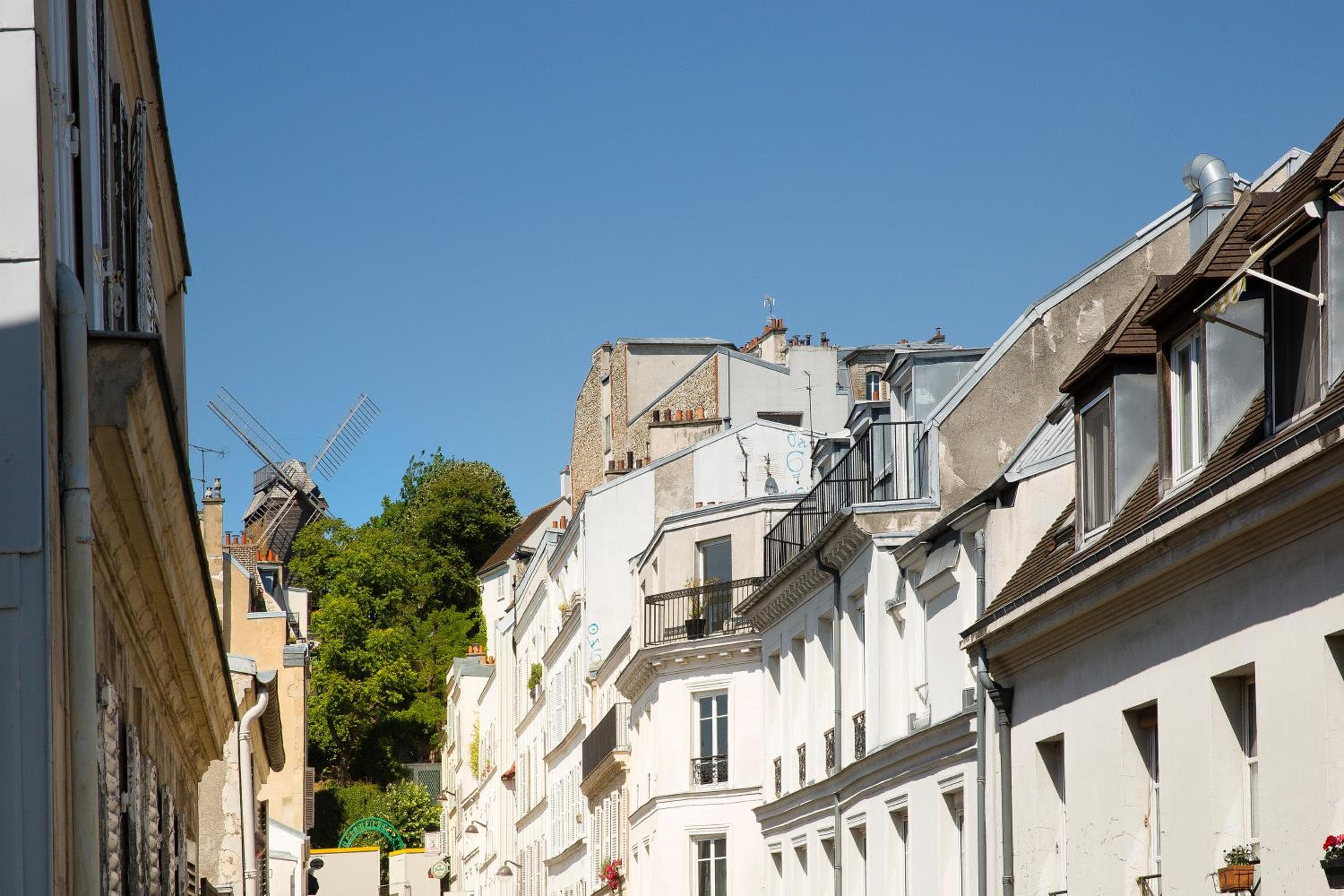 Hotel des Arts Montmartre — 19